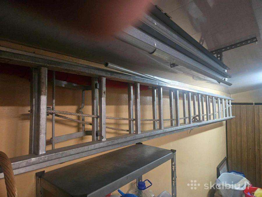 Parduodu 8 metrų, dviejų dalių aliumines kopečias.