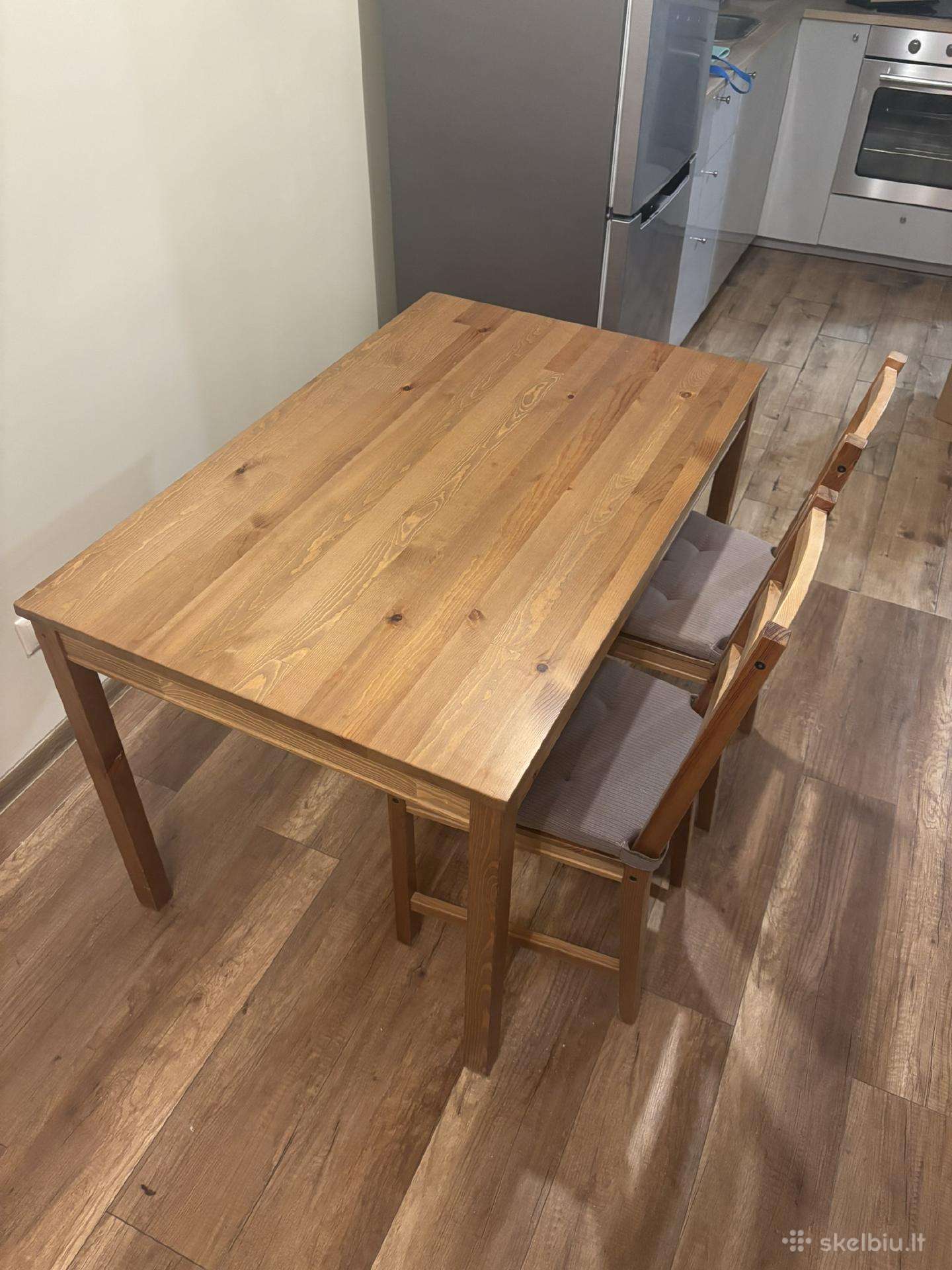 Valgomasis stalas 120x74x74 cm