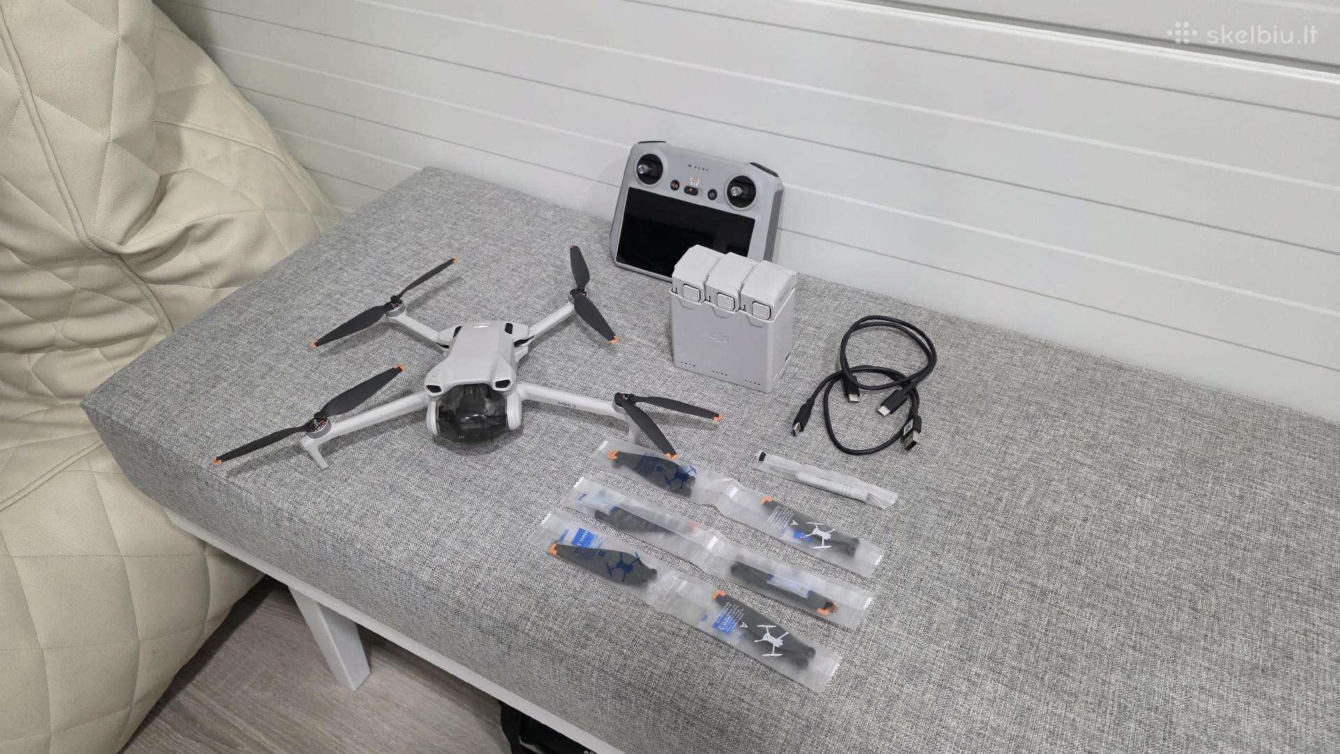 Dji Mini 3 Fly More Combo (Dji RC su ekranu)