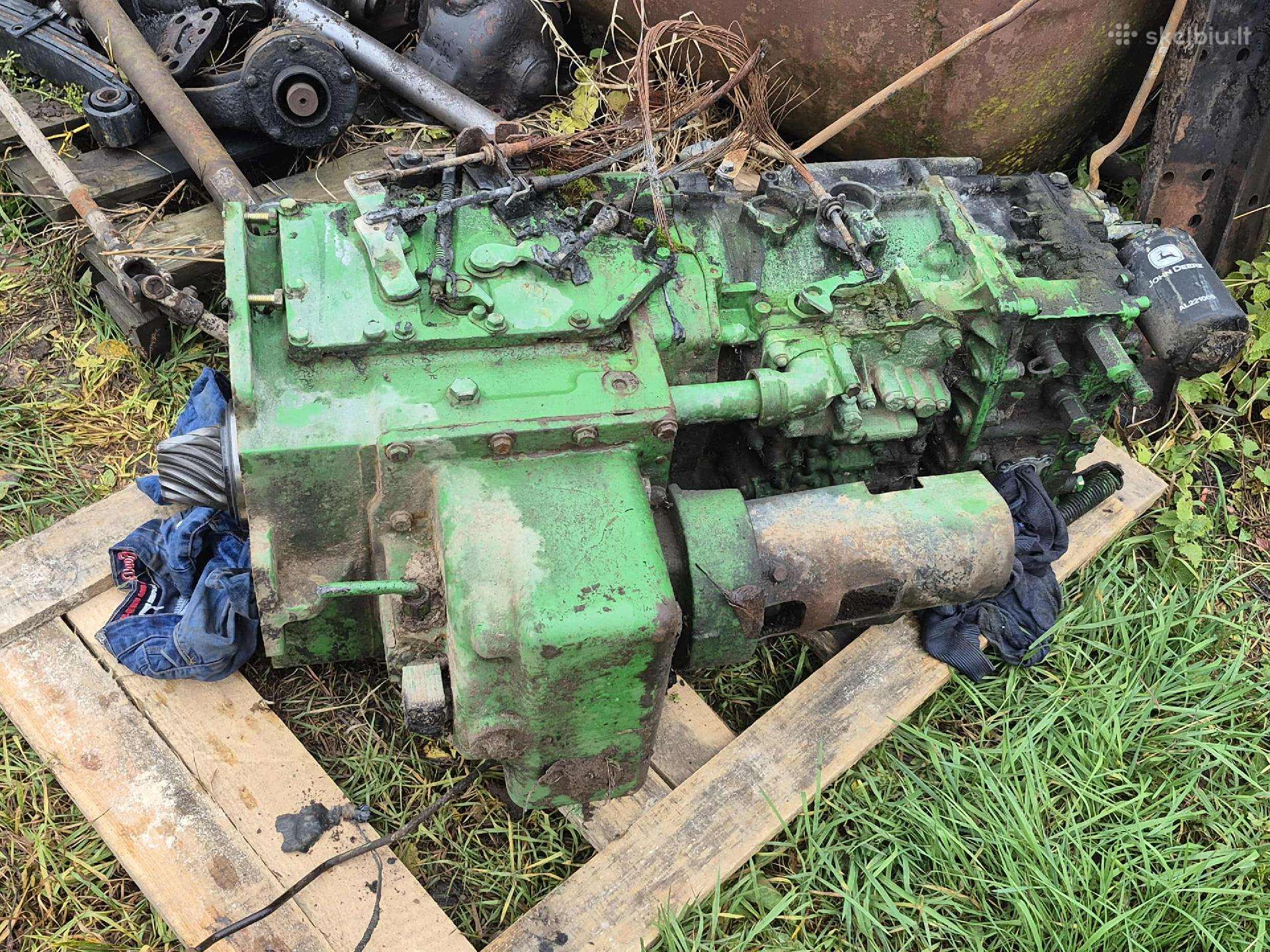 John deere 6910