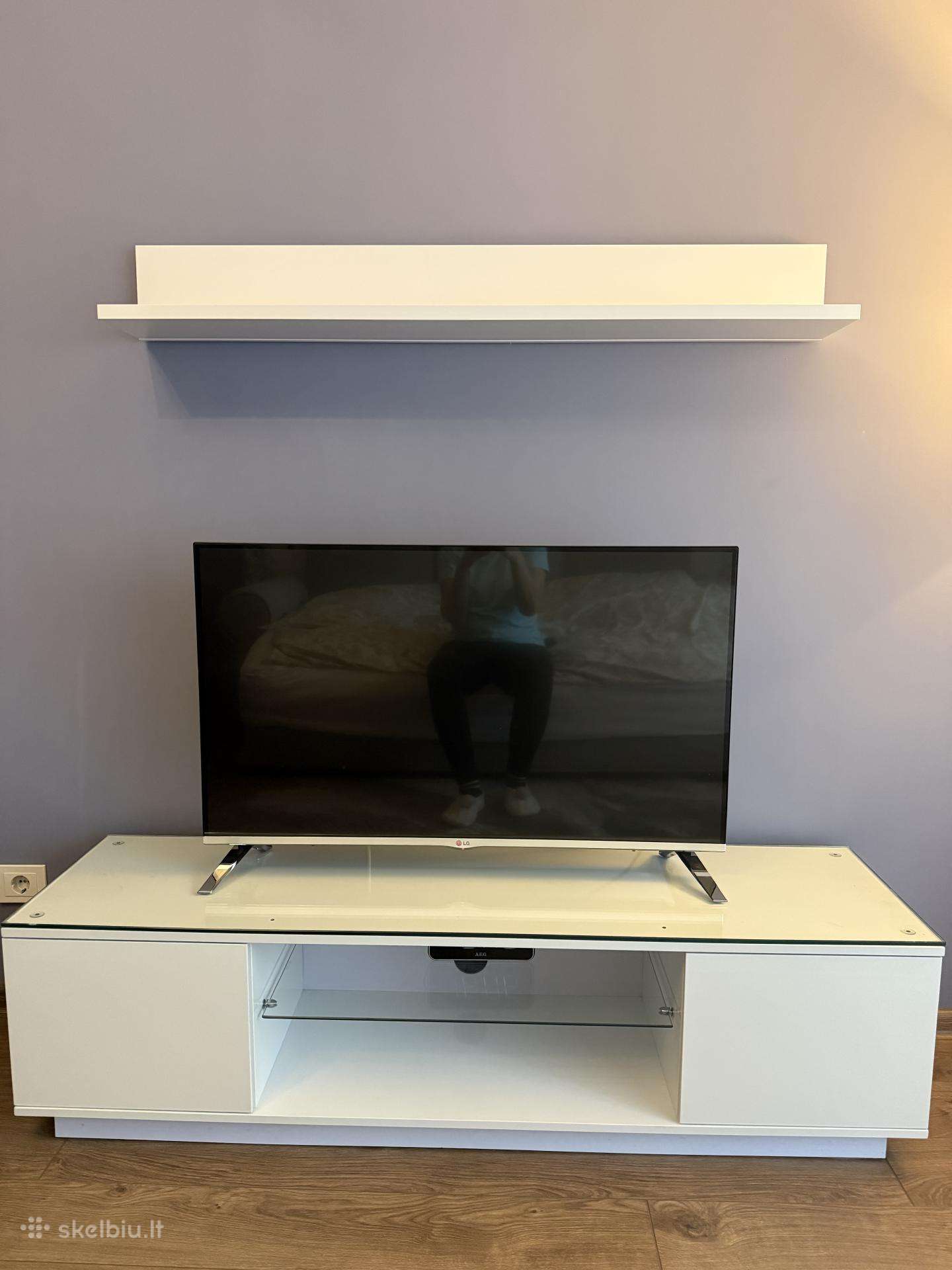 Parduodama TV komoda
