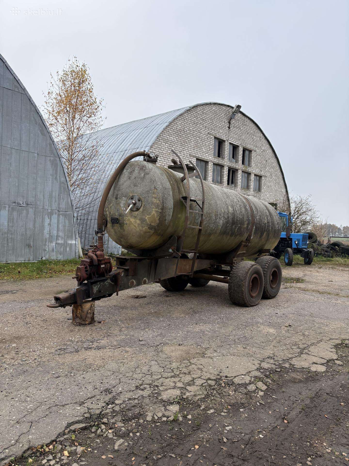 -Kita- Belarus, tractors