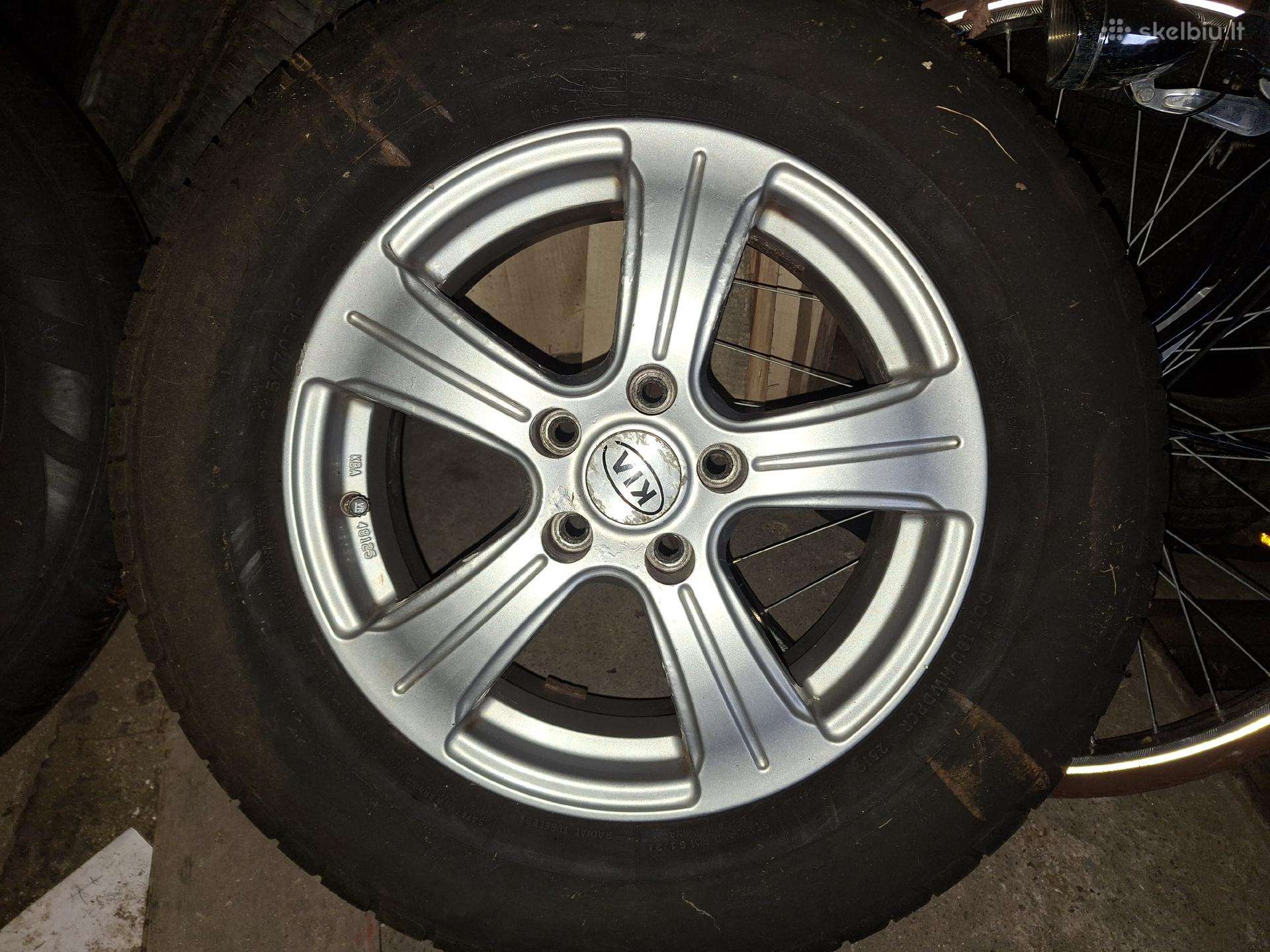 Ratai r16 5114,3 et 31,5 kia sportage