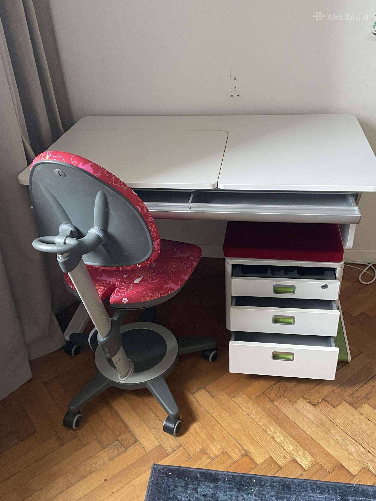 Moll Champion rašomasis stalas, kėdė ir spintelė