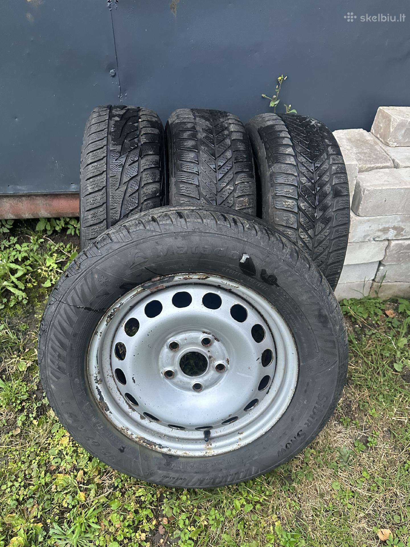 195/65 R15 su ratlankiais