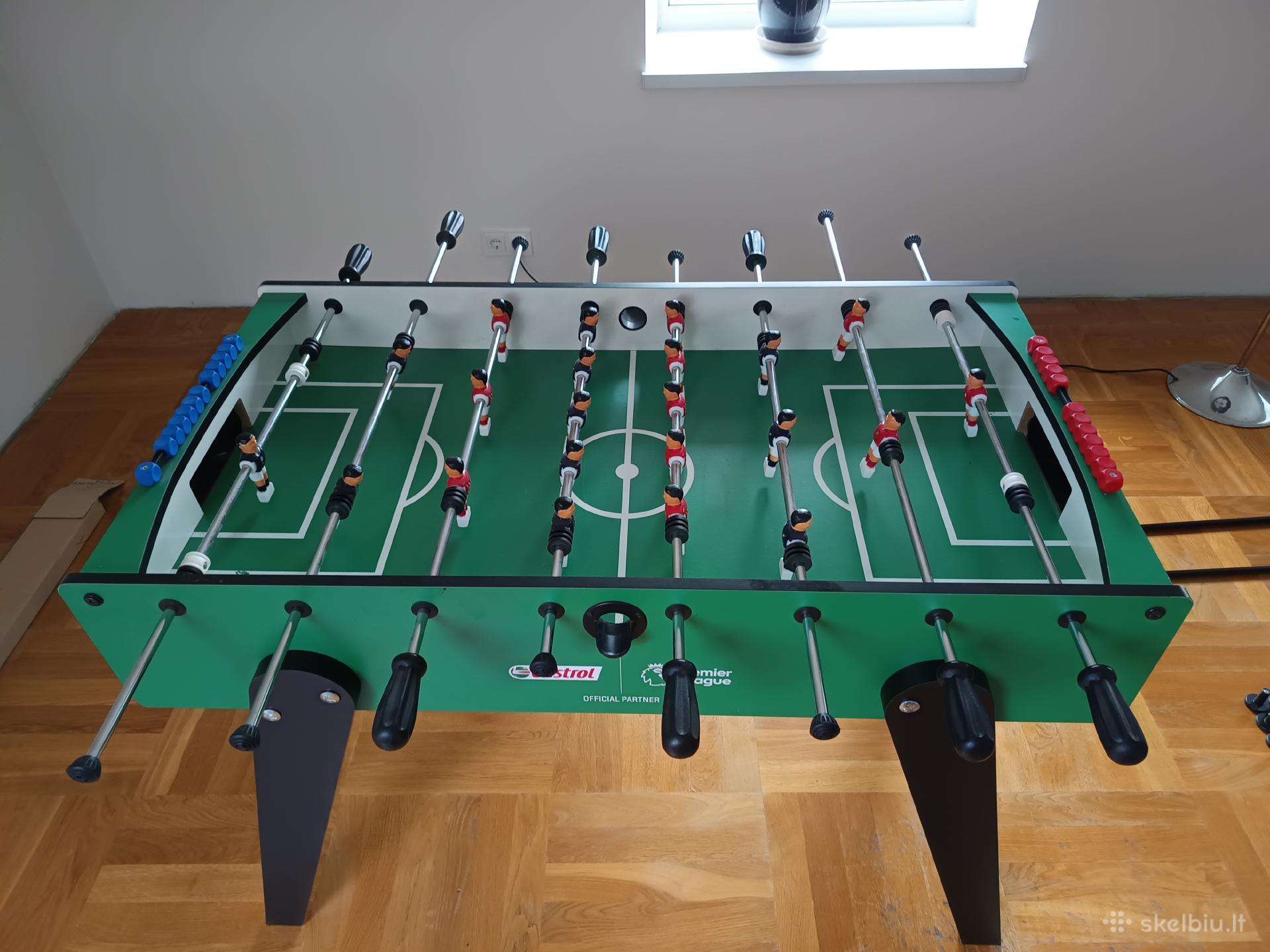 Parduodu futbolo žaidimų stalą