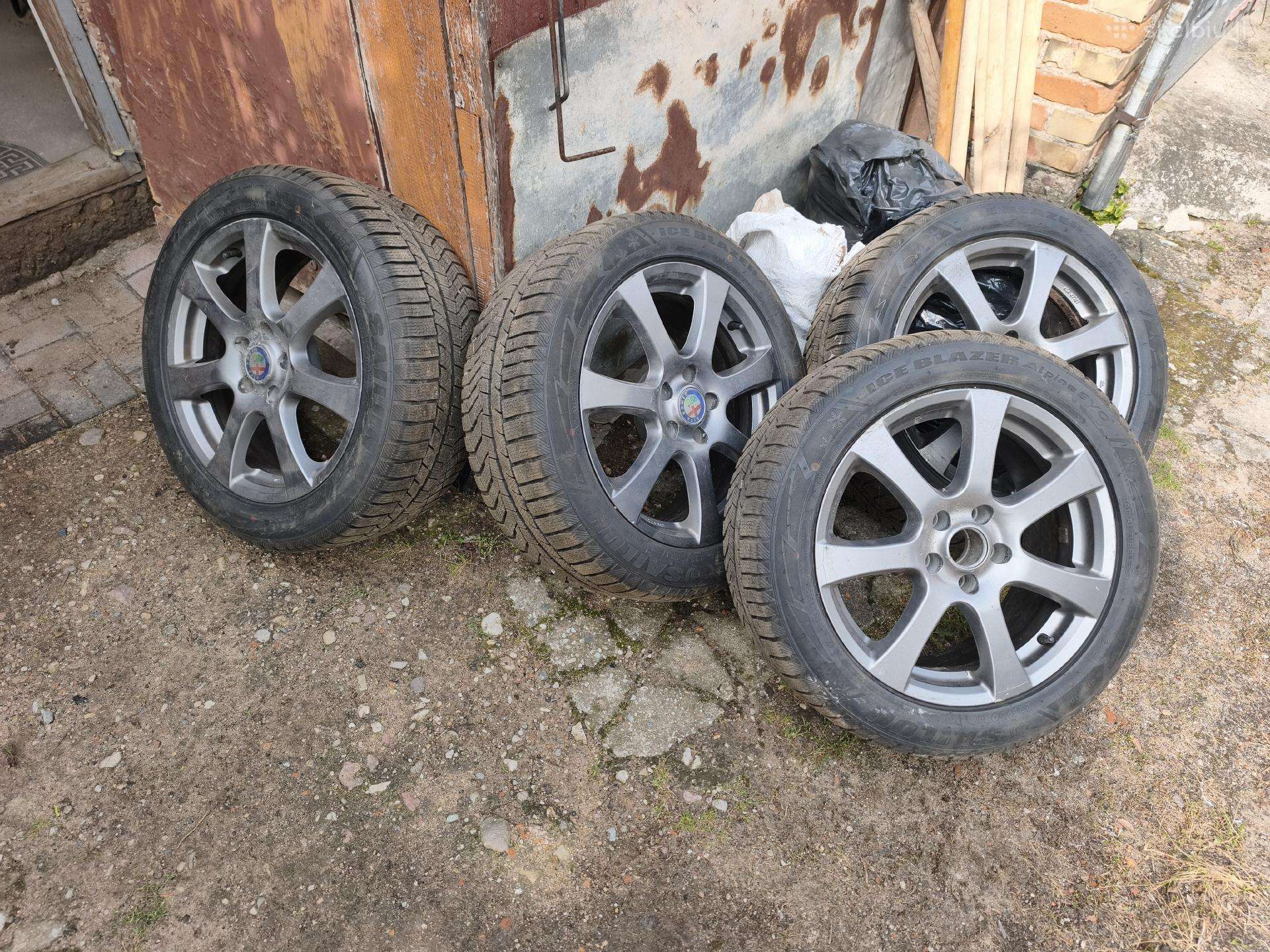 R17