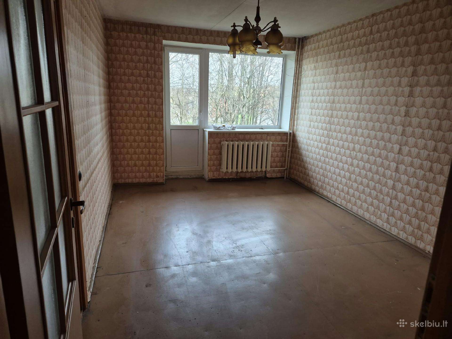 Parduodamas 3 kambarių butas