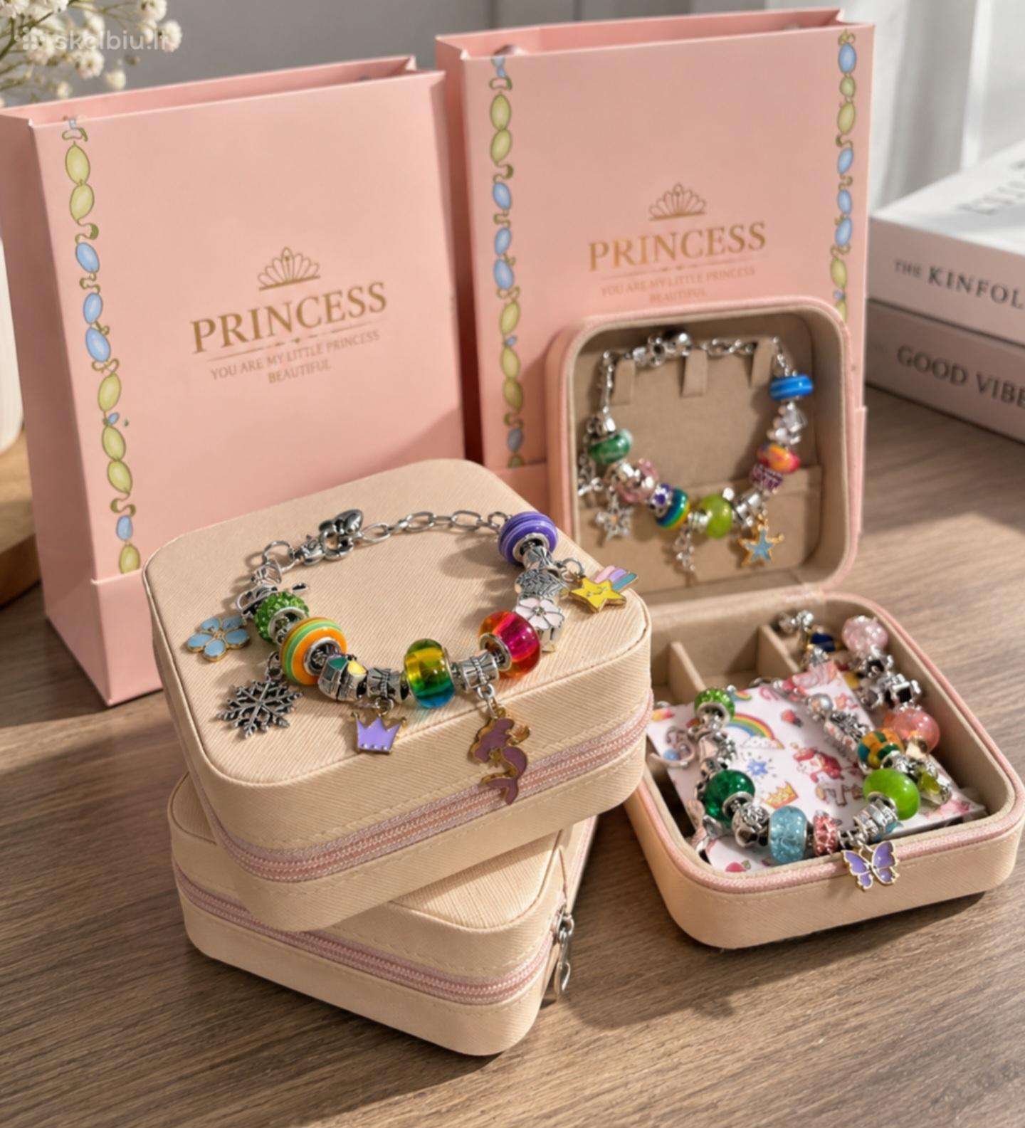 Apyrankių vėrimo rinkinys princess 1 dėžutė