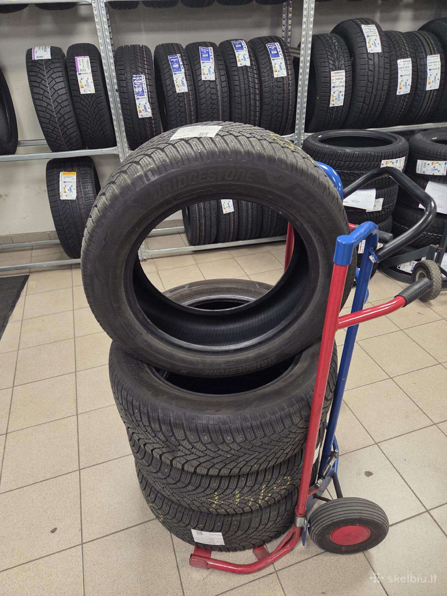 Bridgestone Blizzak R18 235/55