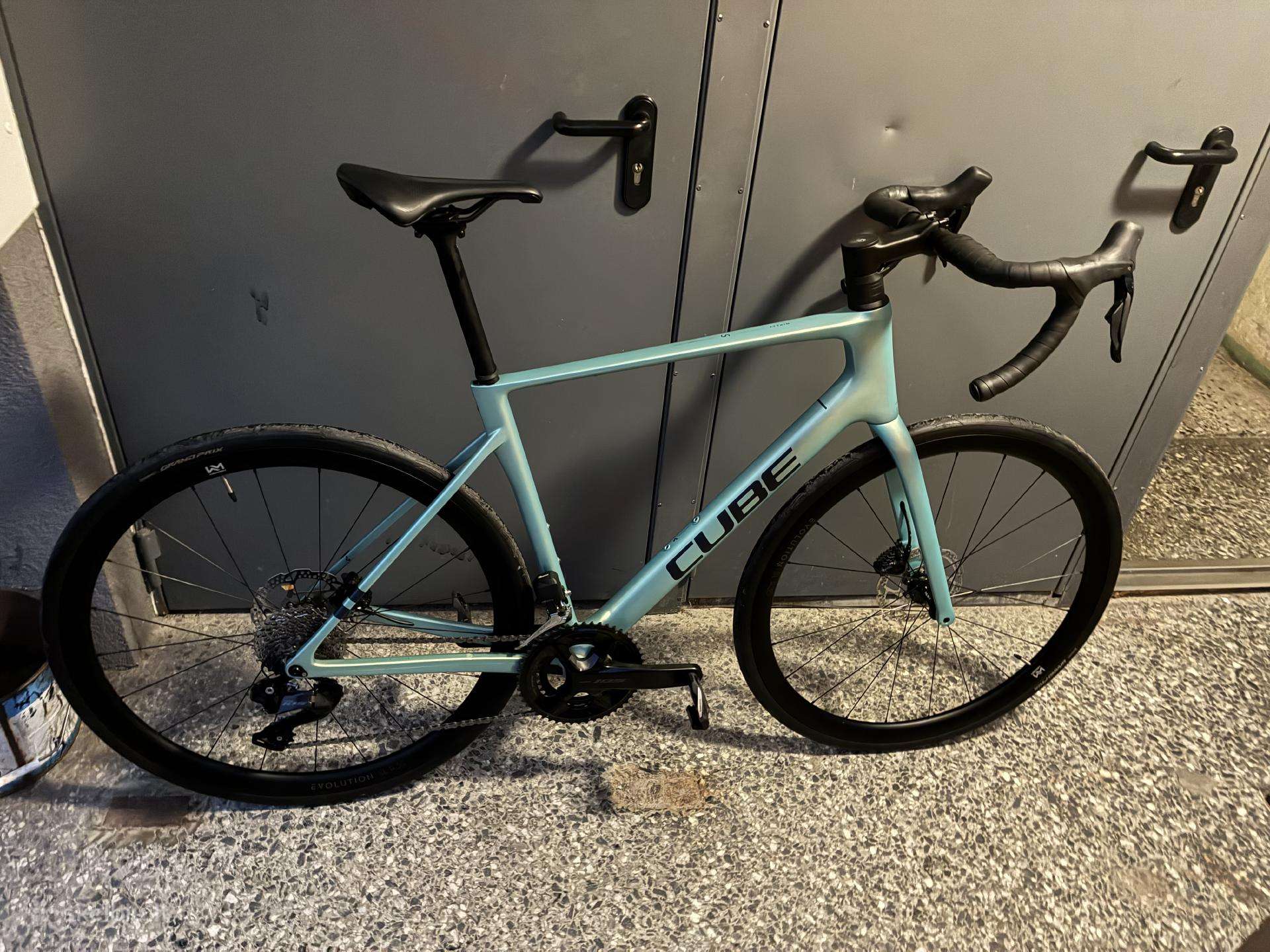 Cube Attain C62 SLX Di2 56cm apynaujis