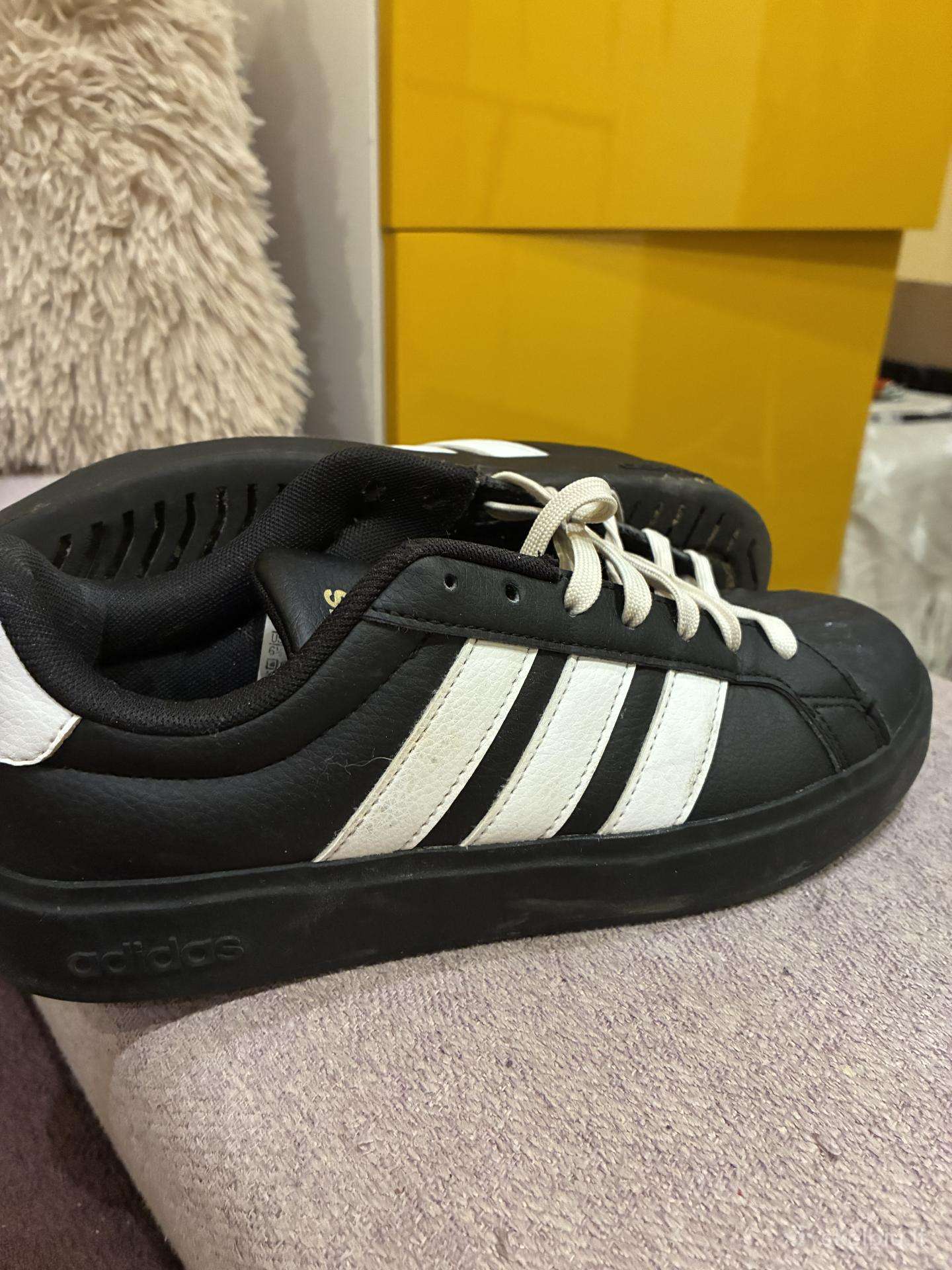 Adidas batai