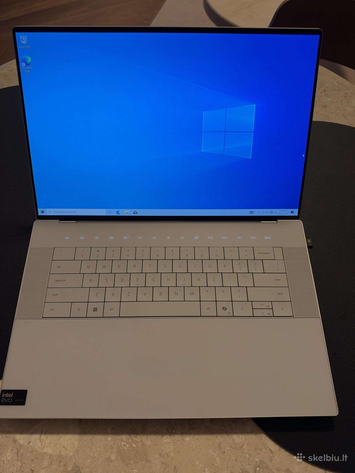 Xps16 9640, Intel Ultra 9, Rtx 4060 8gb, 32gb RAM