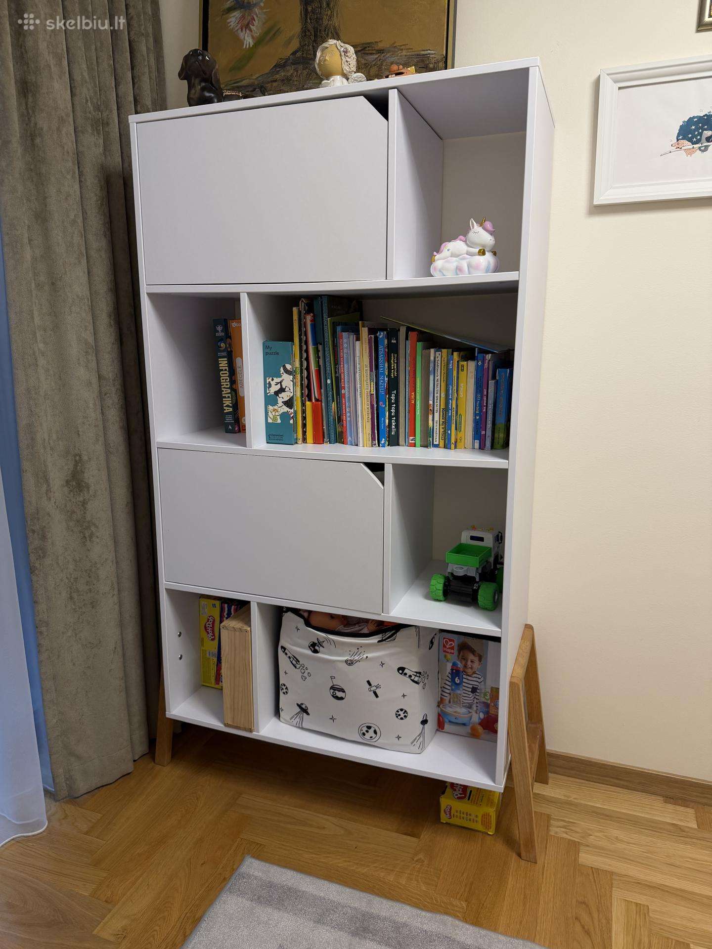 Lentyna, komoda vaikų kambariui
