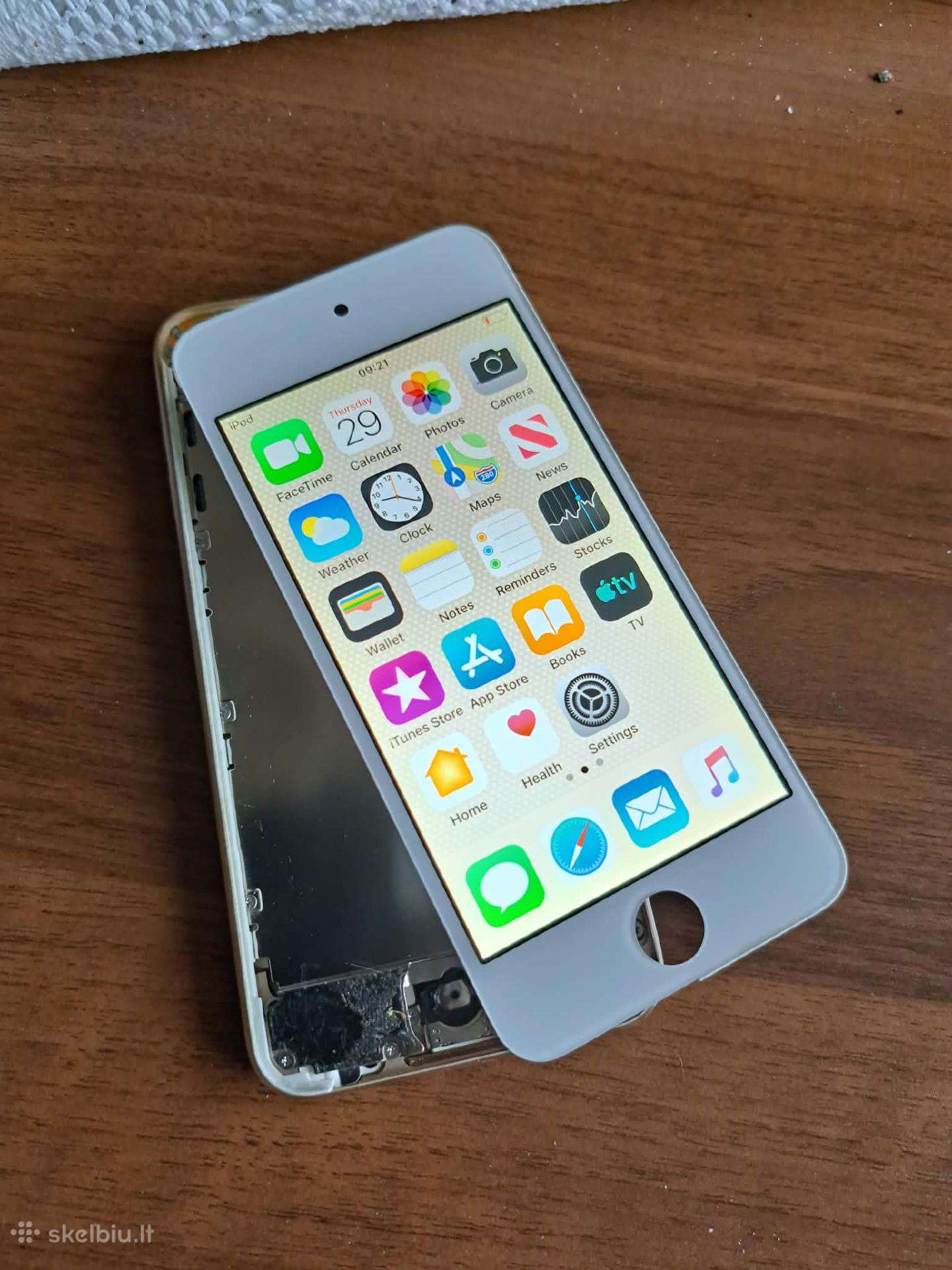 iPod Touch (6th generation)