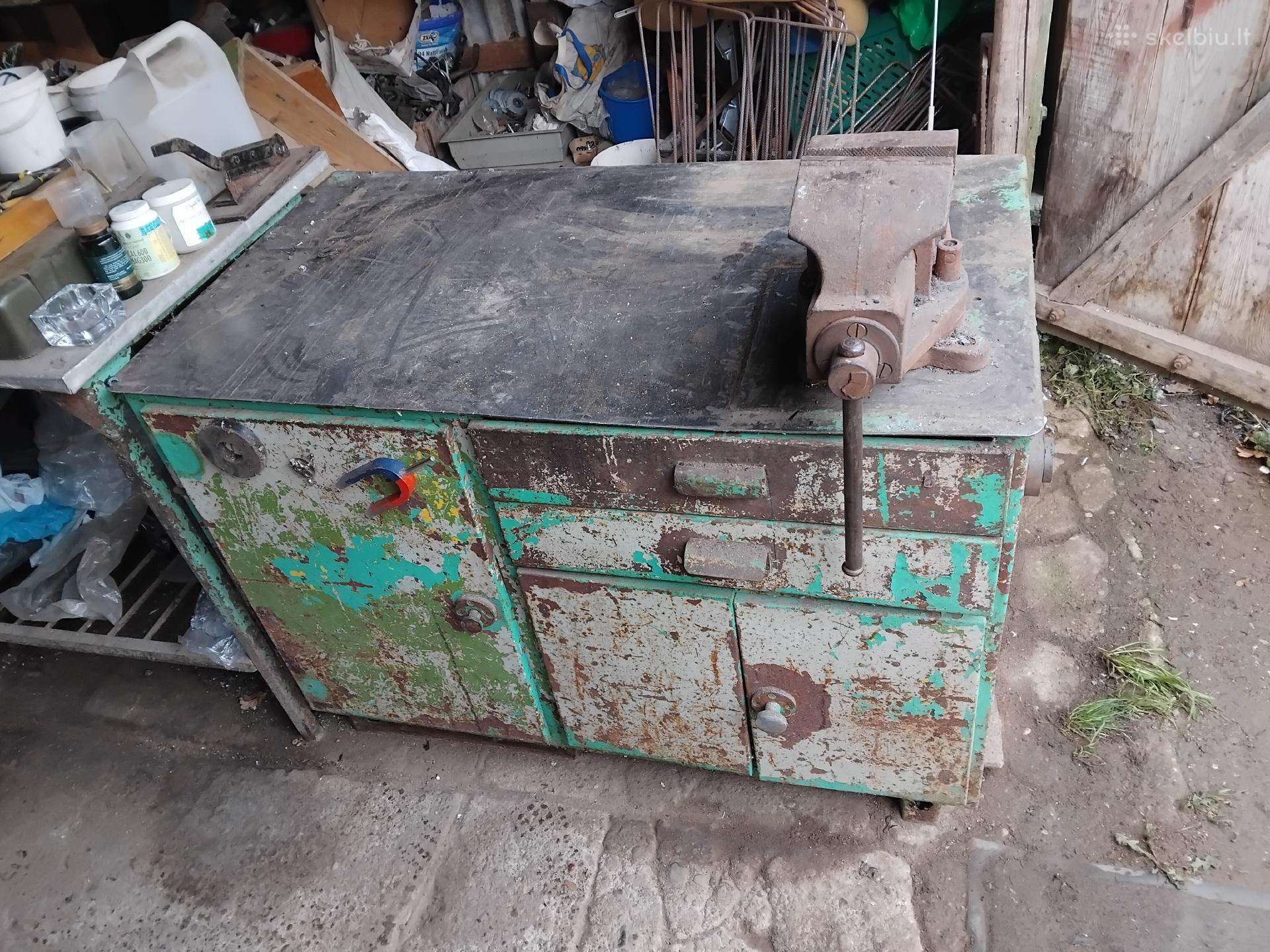 Metalinis darbastalis su varstotu
