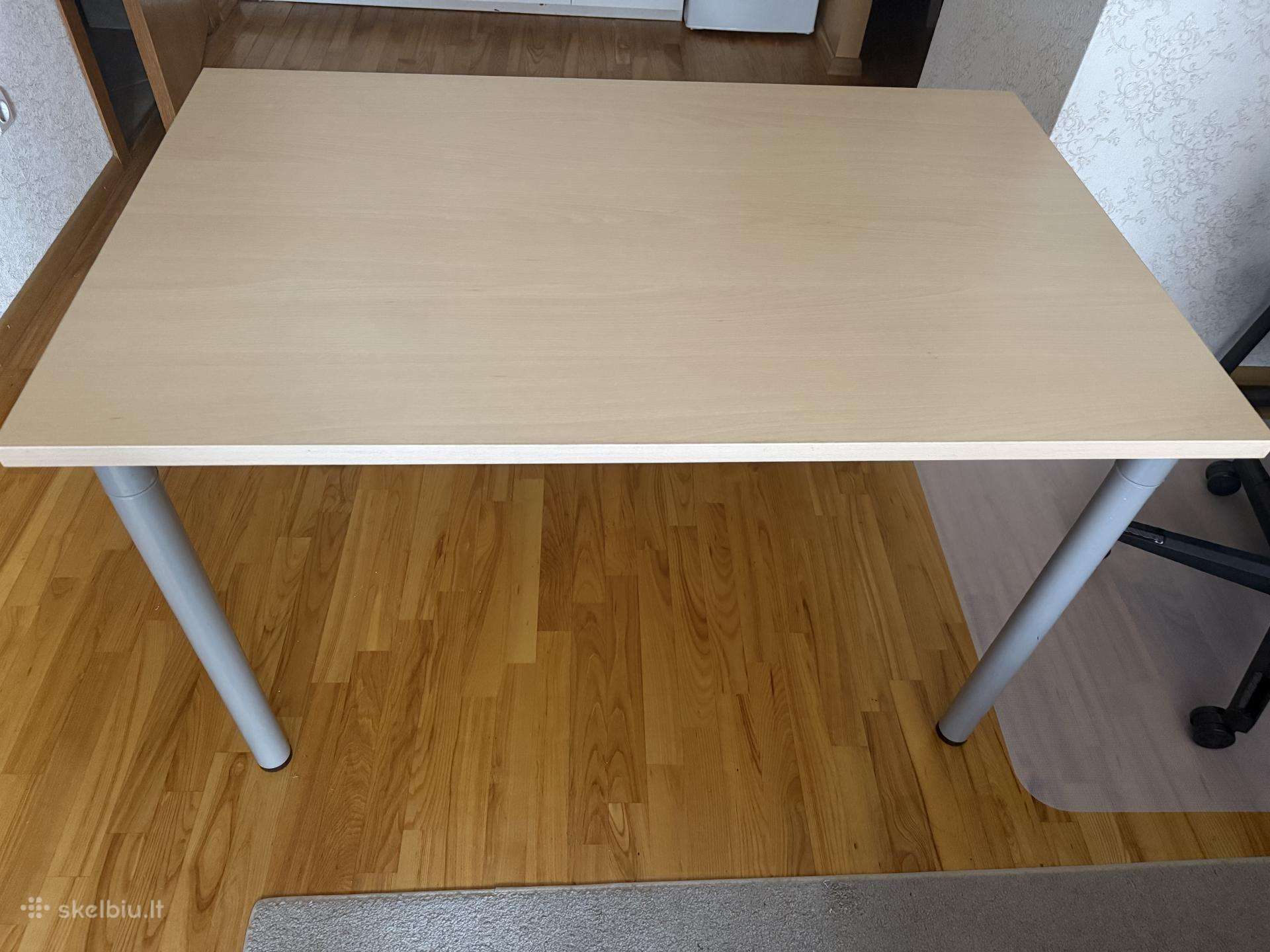 Tvirtas rašomasis stalas