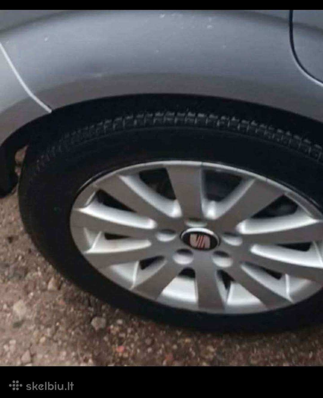Parduodu R16 ratus su žieminėm padangom apynaujėm