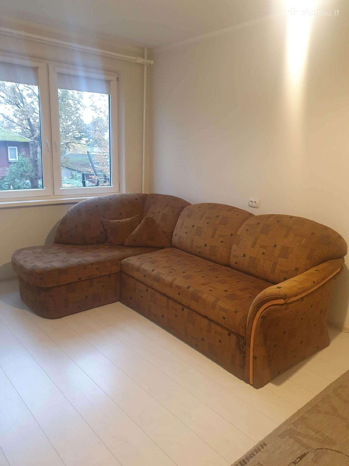 Geros būklės sofa lova kampas.