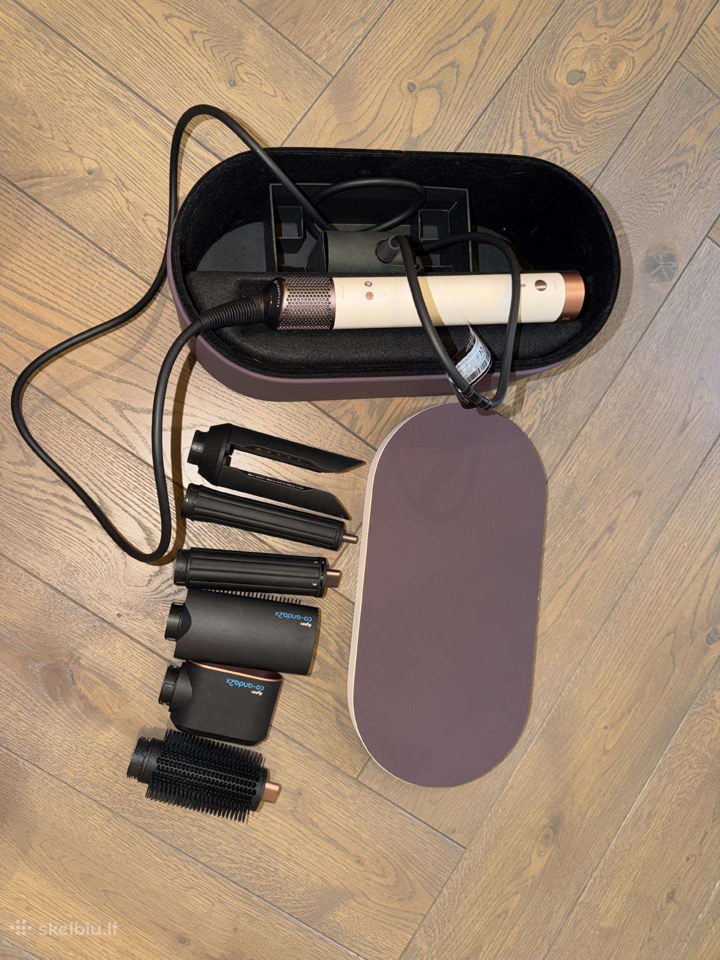 Parduodu nedaug naudotą Dyson Airwrap Co-anda 2x