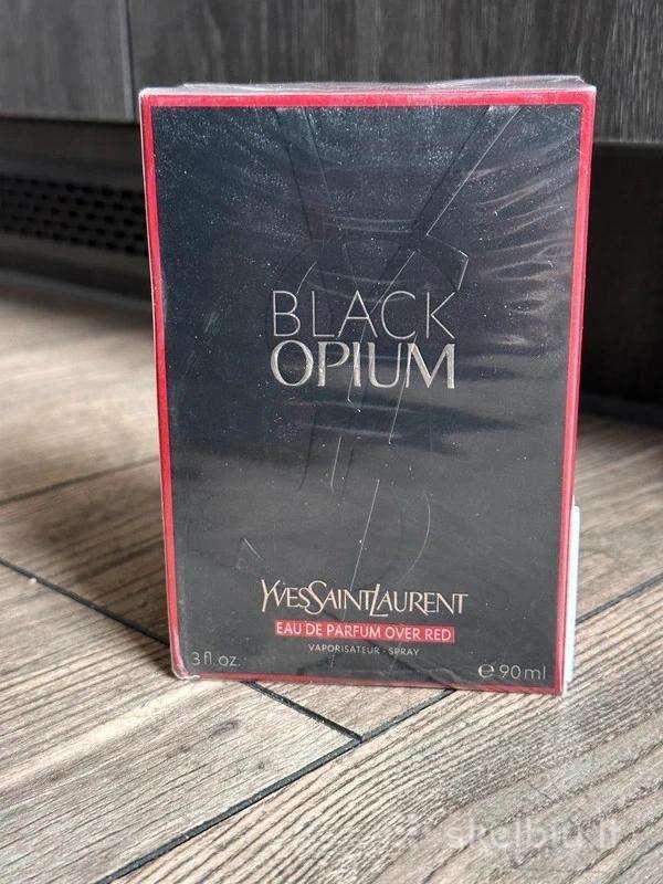 Ysl Black Opium Over Red kvepalai Edp, 90ml