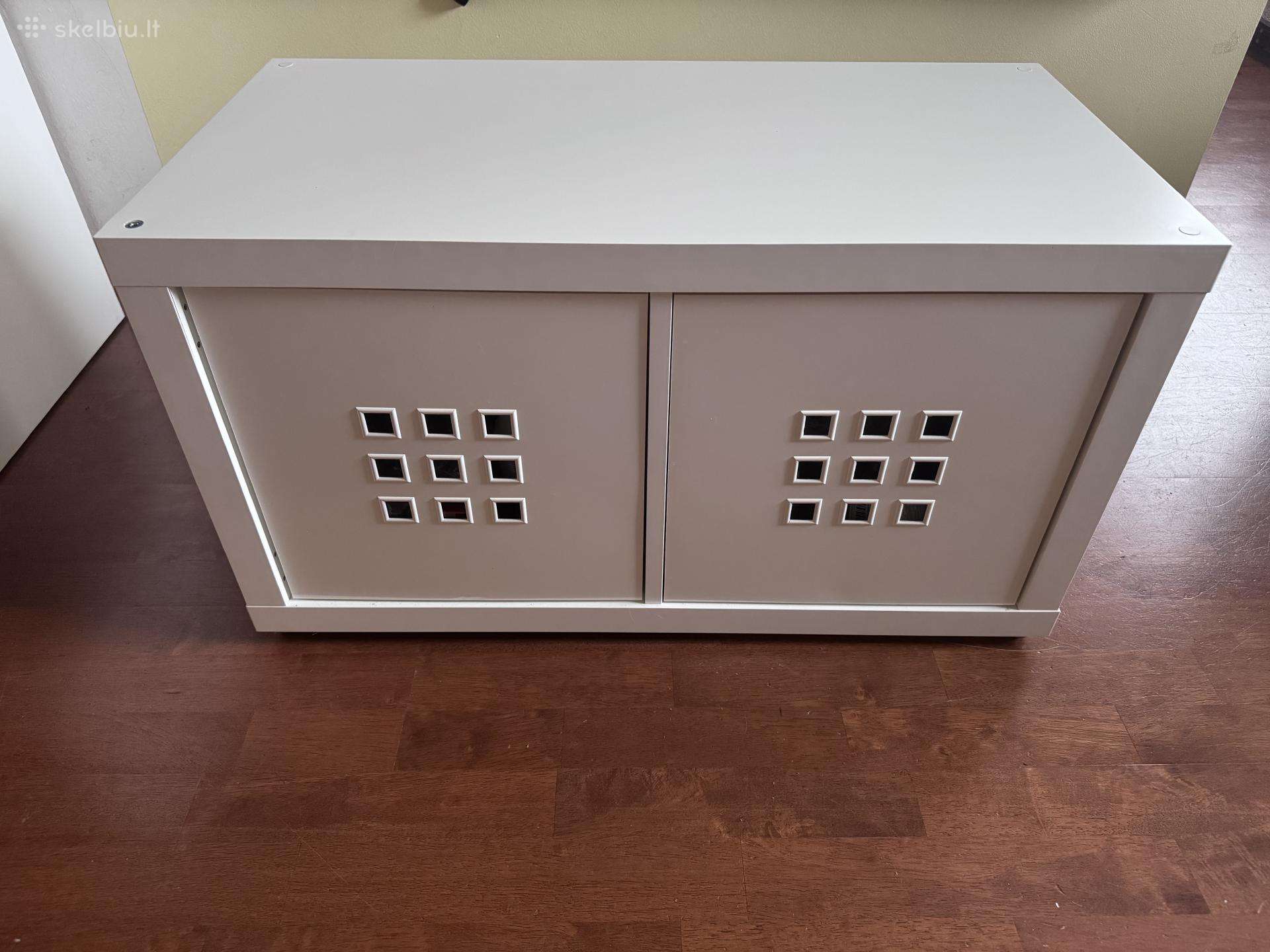 Ikea Kalax lentyna su Lekman dėžėmis