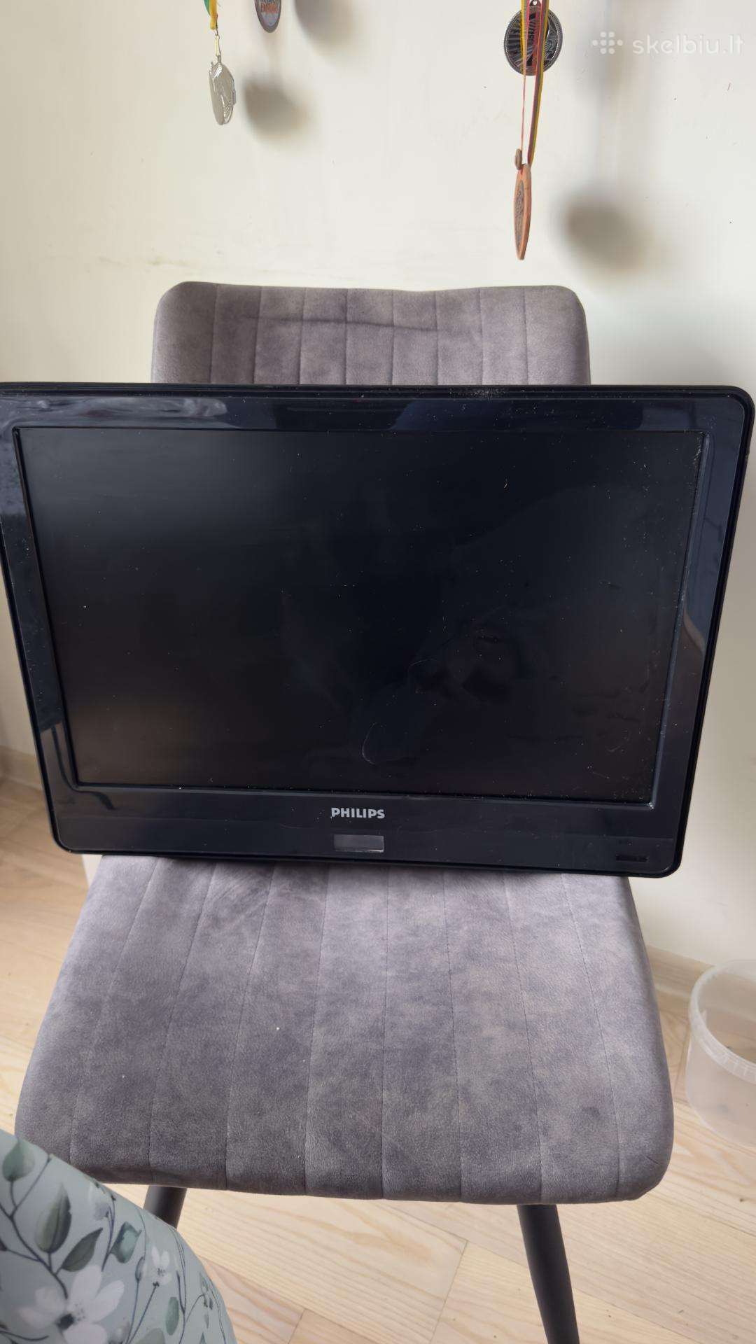 Veikiantis Philips TV ist 55cm