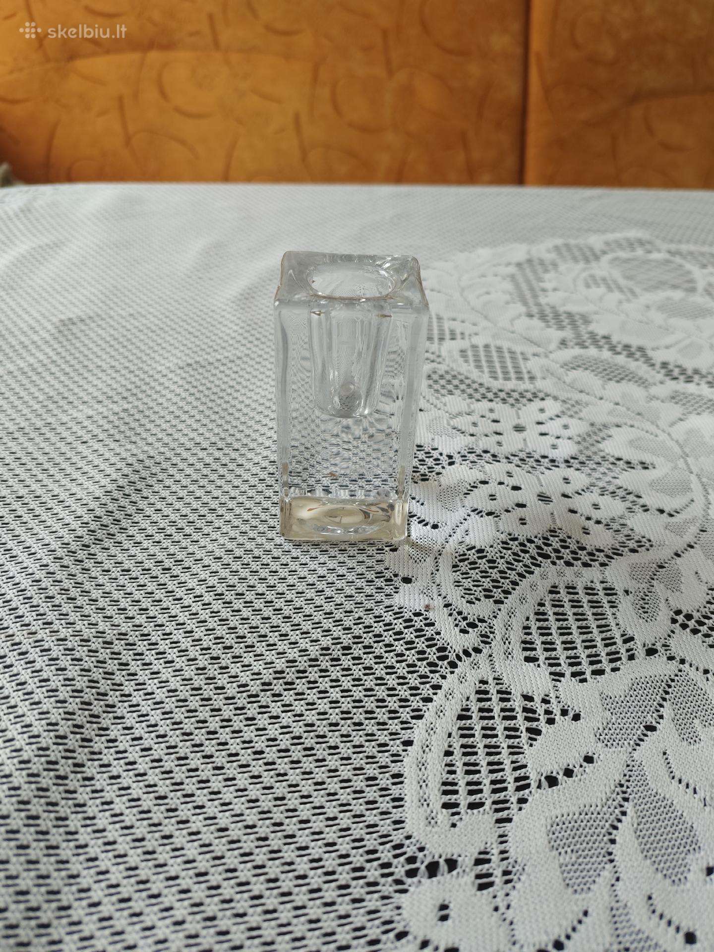 Storo stiklo žvakidė žvakidės gan sunki