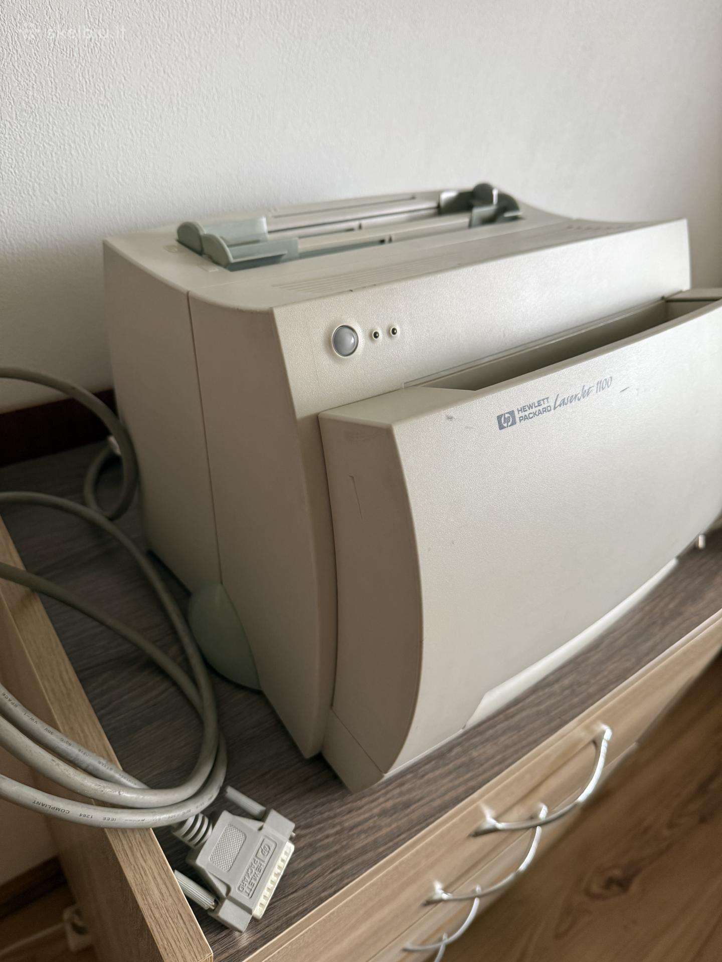Parduodu Spausdintuvą Hp Laserjet 1100