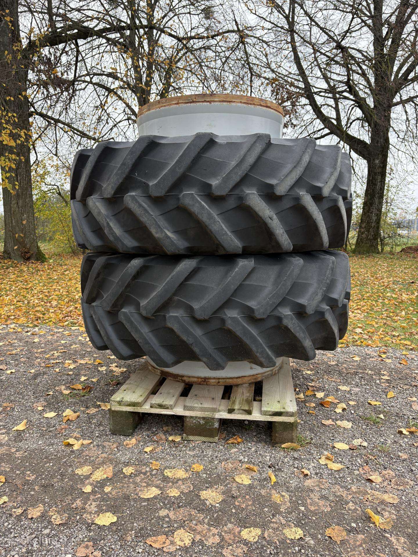 480/70r30 Pirelli traktoriaus dubliai