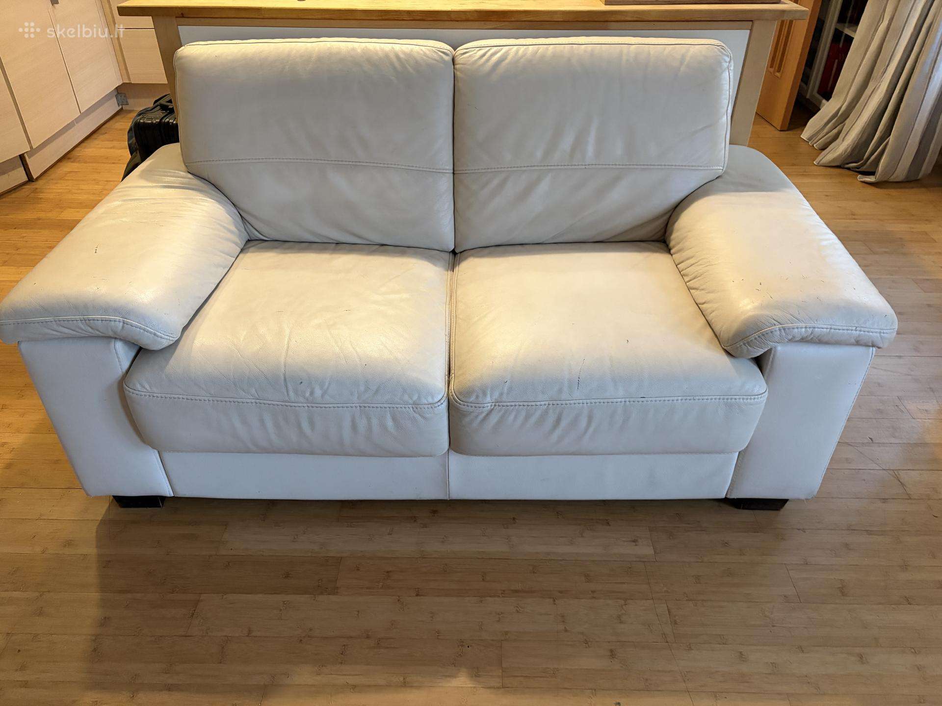 Atiduodu 2 sofas