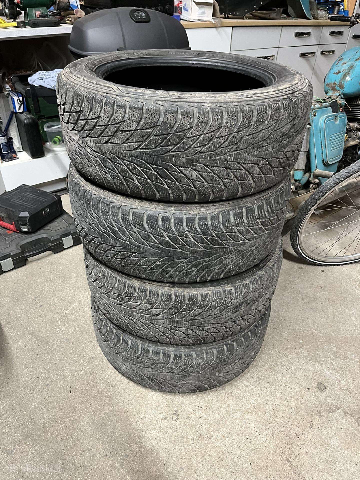 Nokian hakkapeliitta R2 padangos