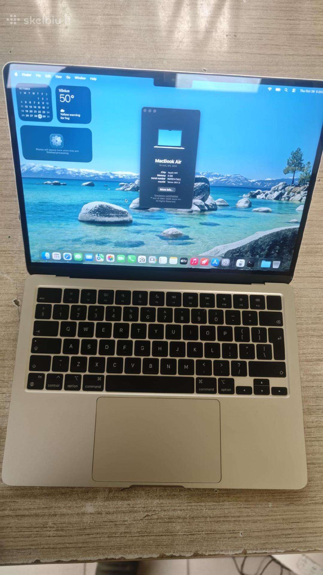Apple MacBook Airm3 2024