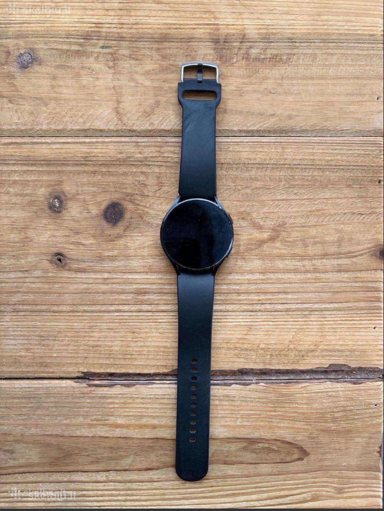 Parduodu Samsung galaxy watch4