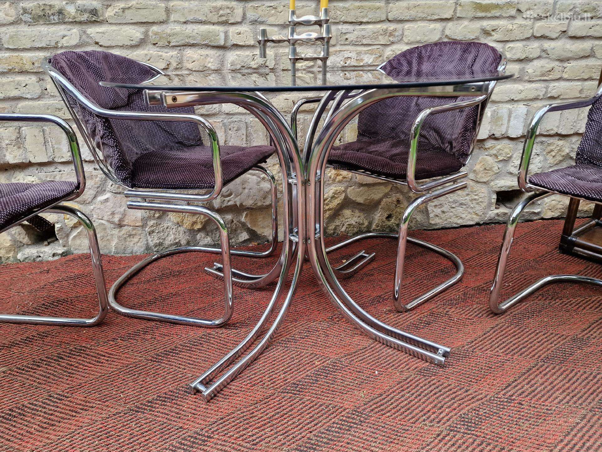 Vintažinis mid century Space Age stalas su kėdėm