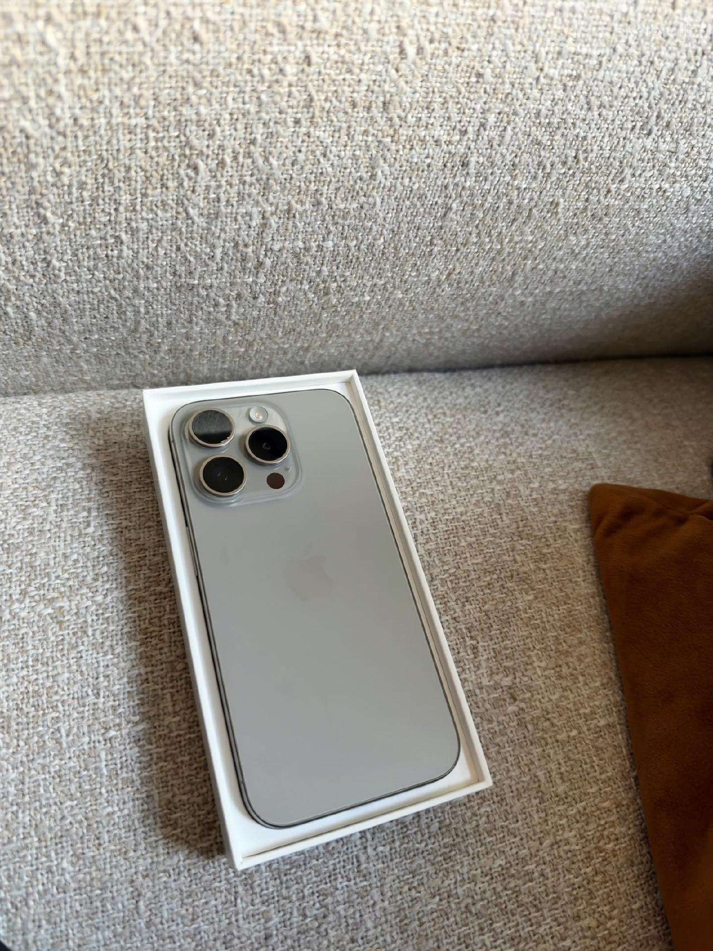 iPhone 15 Pro 128gb
