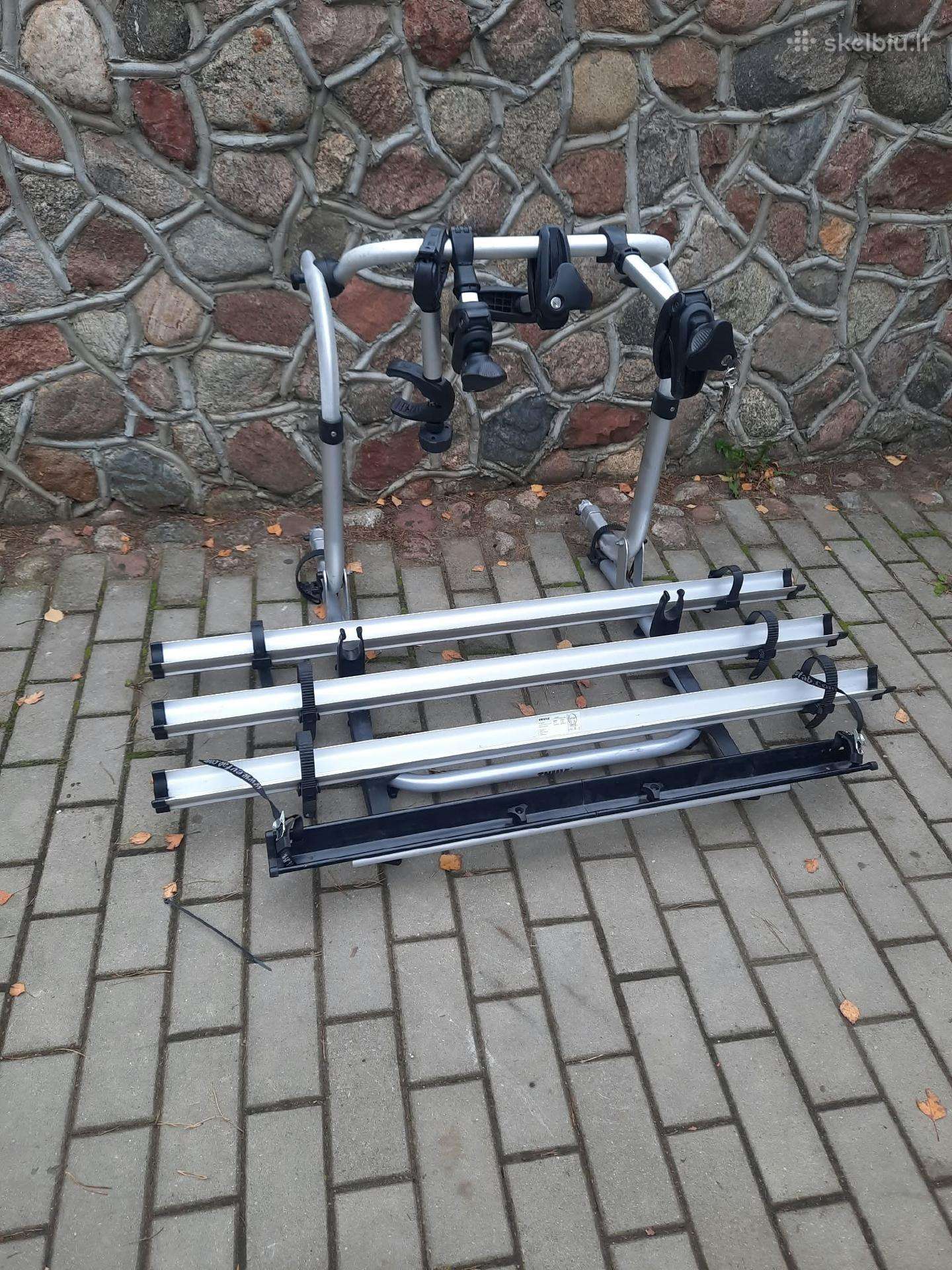 Parduodamas Thule Esse4 dviračių laikiklis