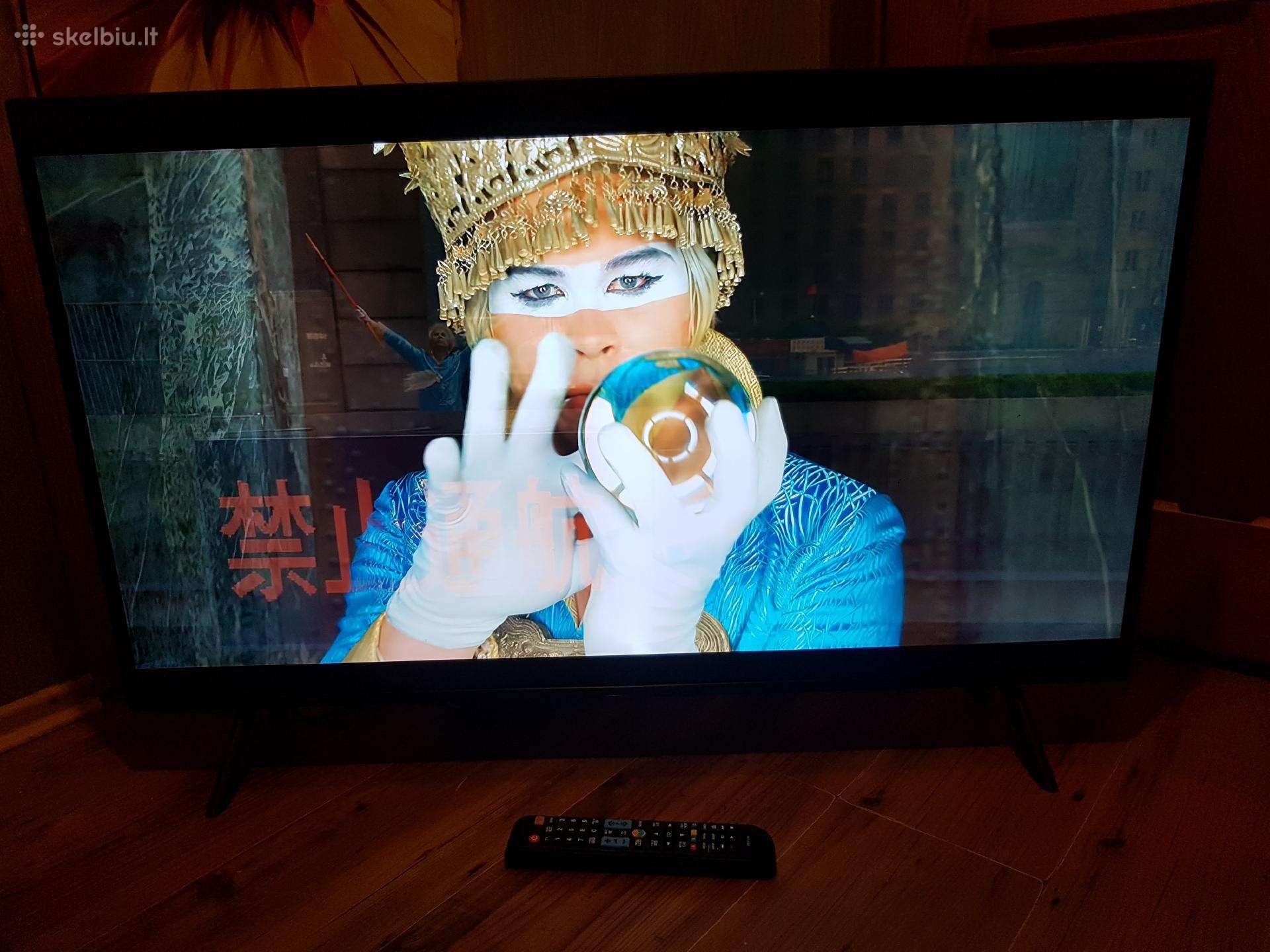 Sansung 43" Uhd 4k Smart TV Ru7172 serija 7