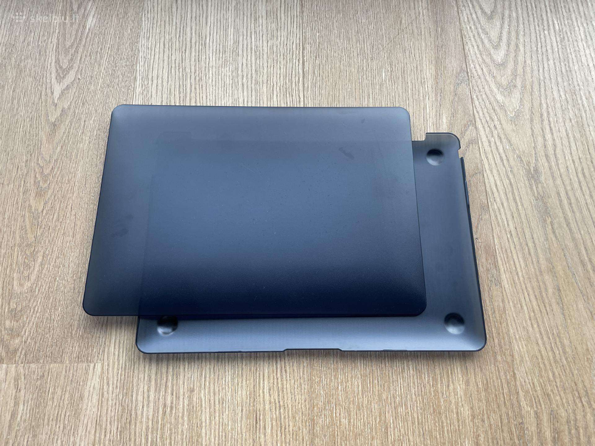 MacBook Air 13" М1 dėklas