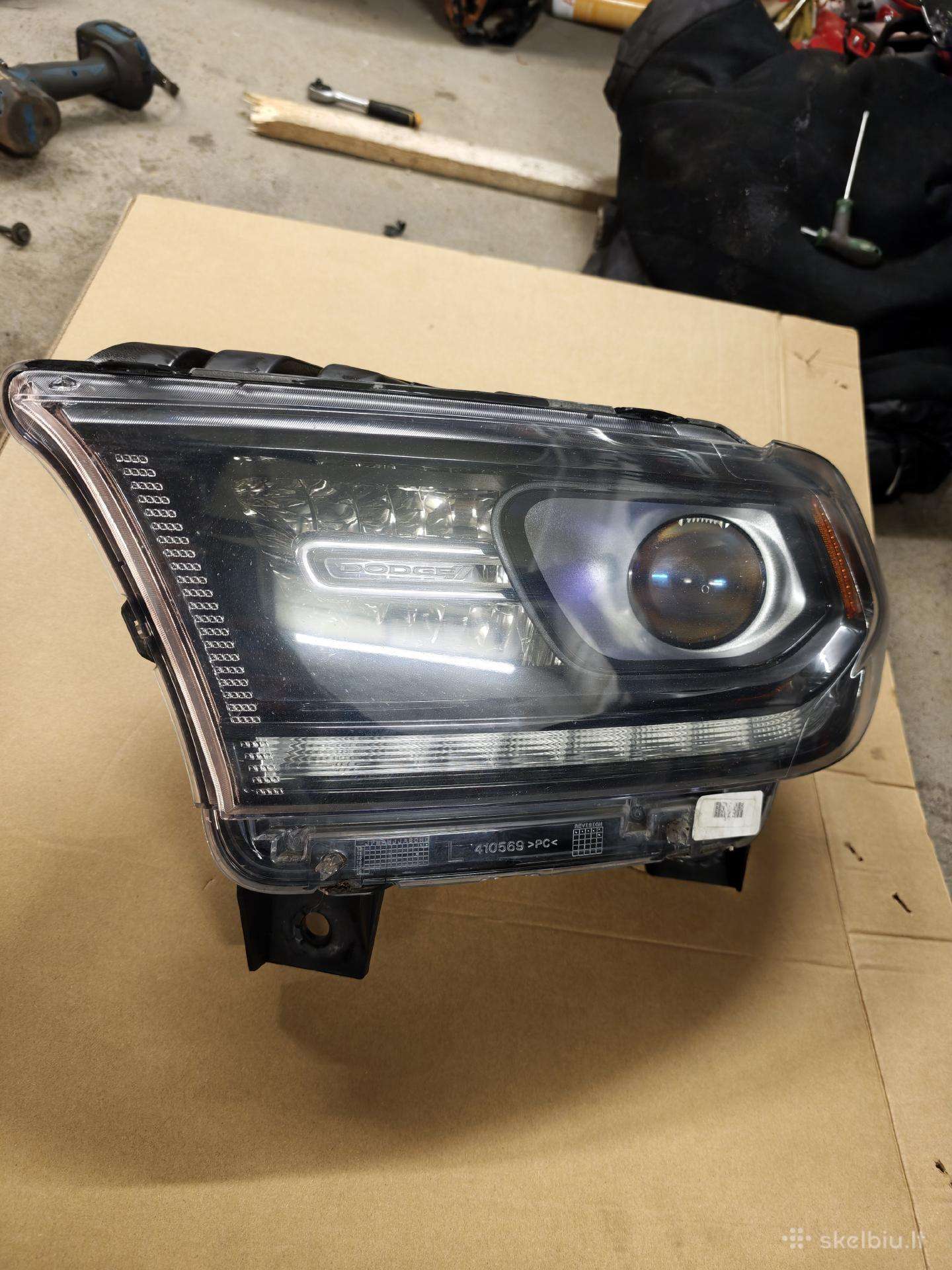 Dodge durango kaires puses zibintas