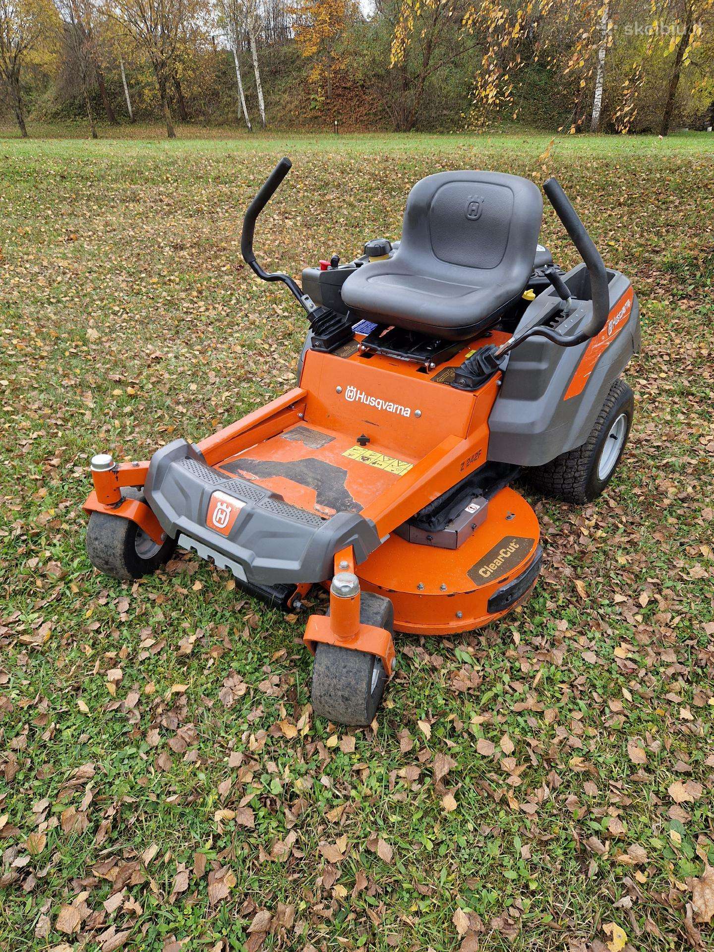 Husqvarna Z242f sodo traktoriukas 2019m.