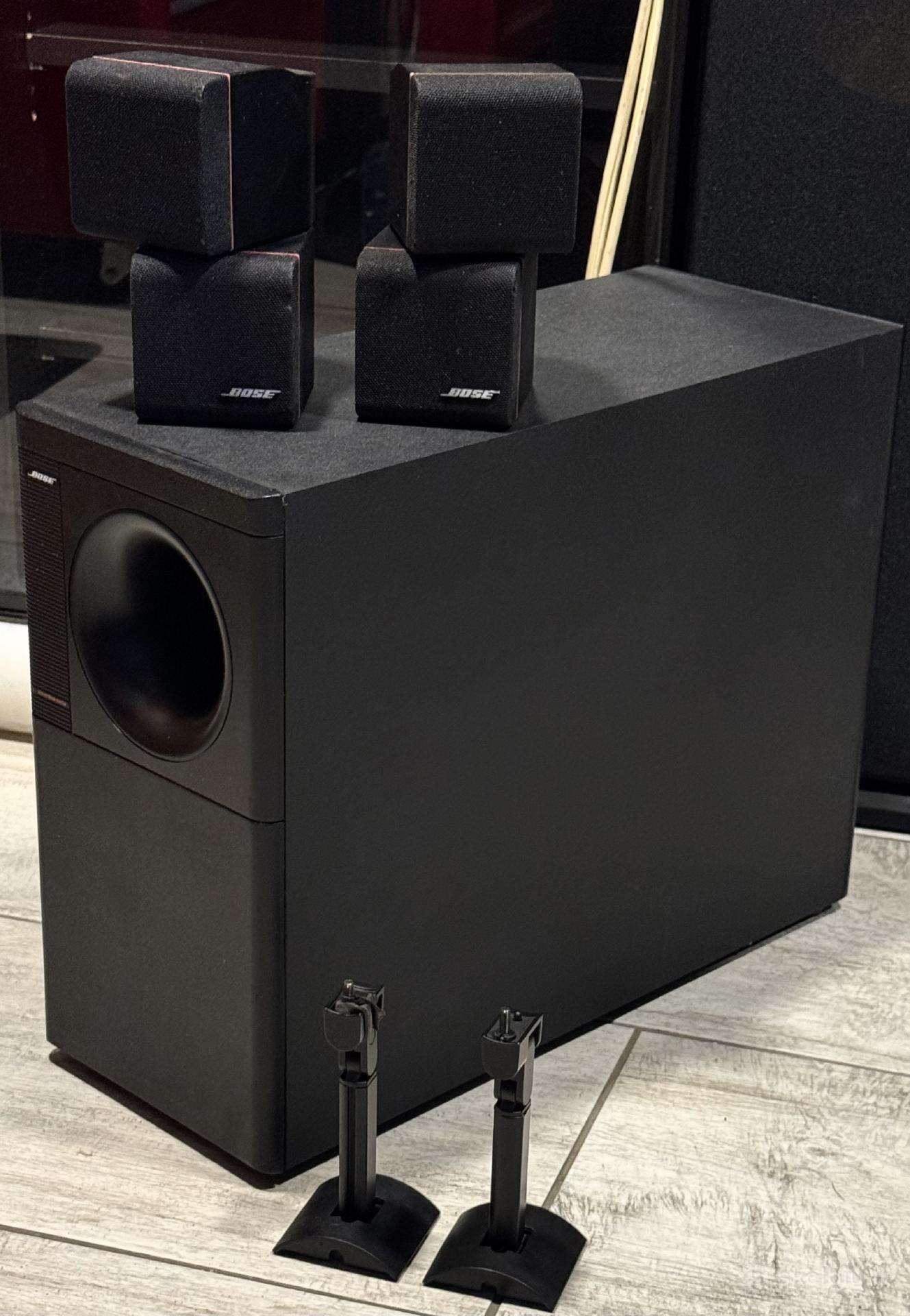 Bose Acoustimass 5 series 2 - 2.1 / kolonėlės