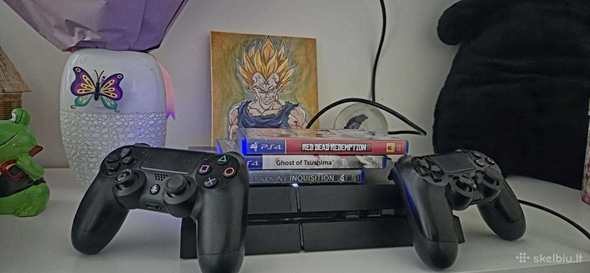 Parduodu Ps4 500 GB + 2 pulteliai + 3 žaidimai