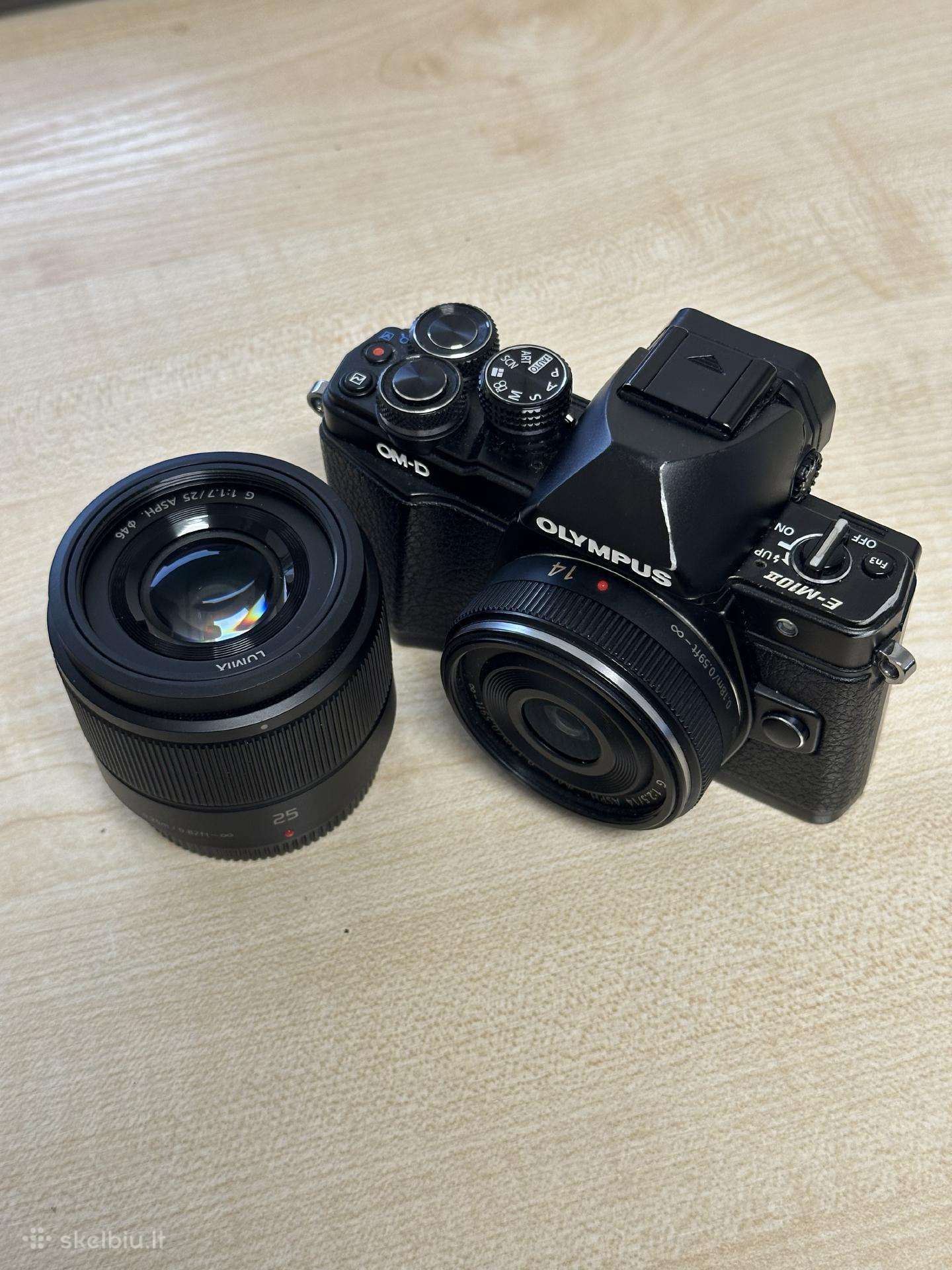 Olympus E-m10 Mark II Su 14mm ir 25mm objektyvais