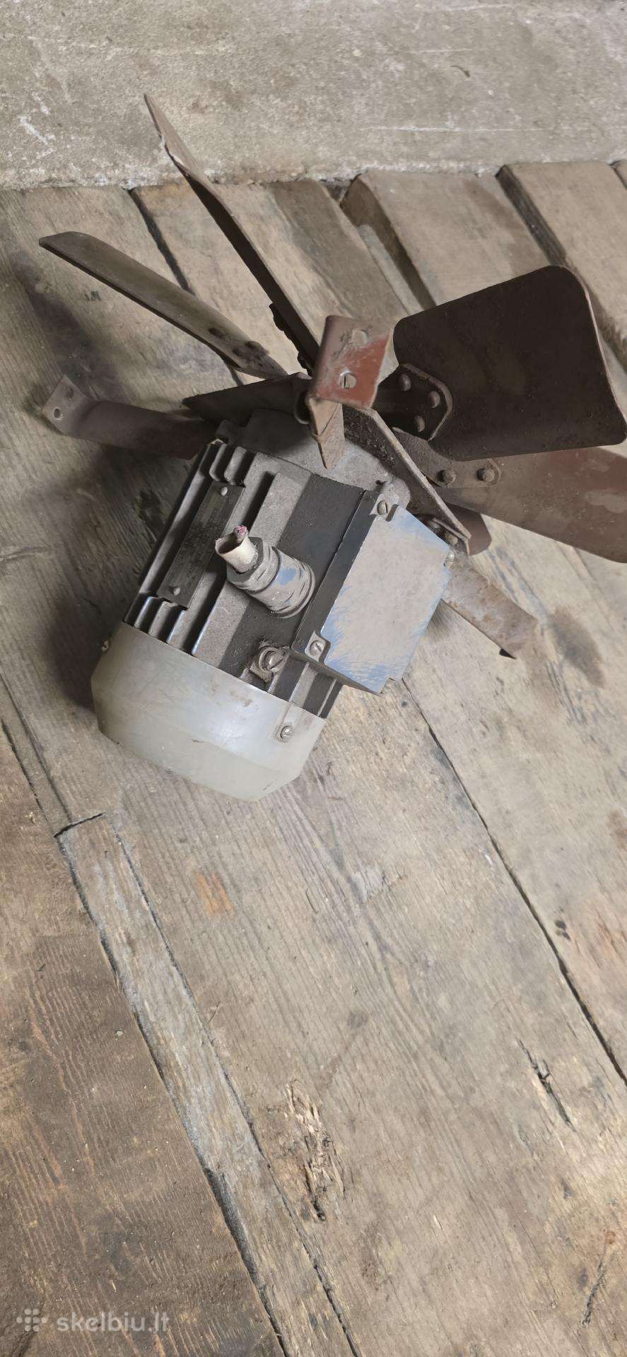 Trifazis elektros variklis su ventiliatoriumi