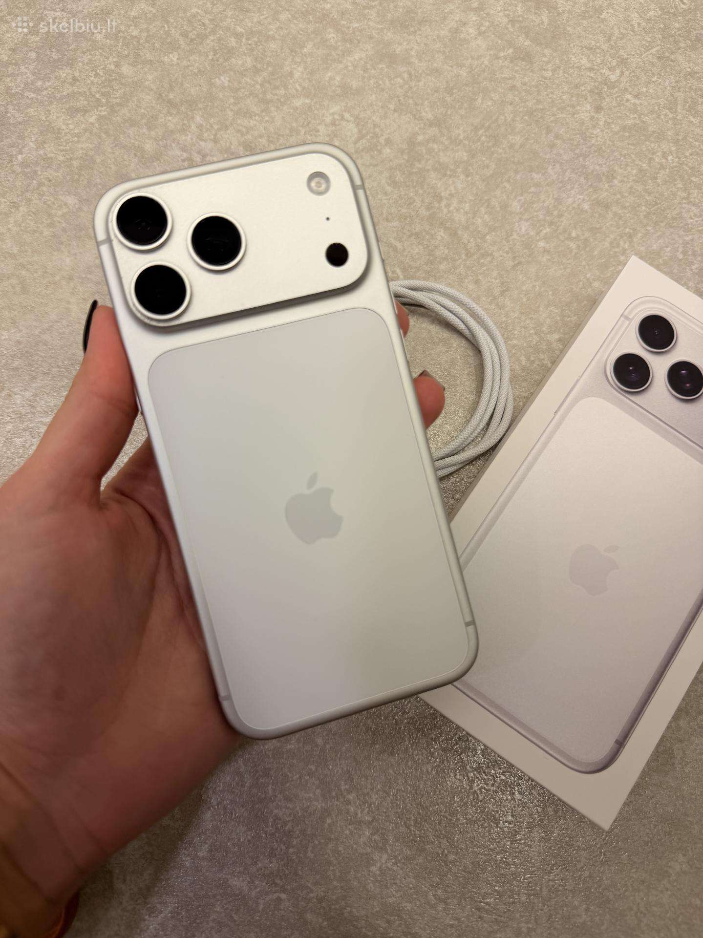 iPhone 17 pro max 256gb