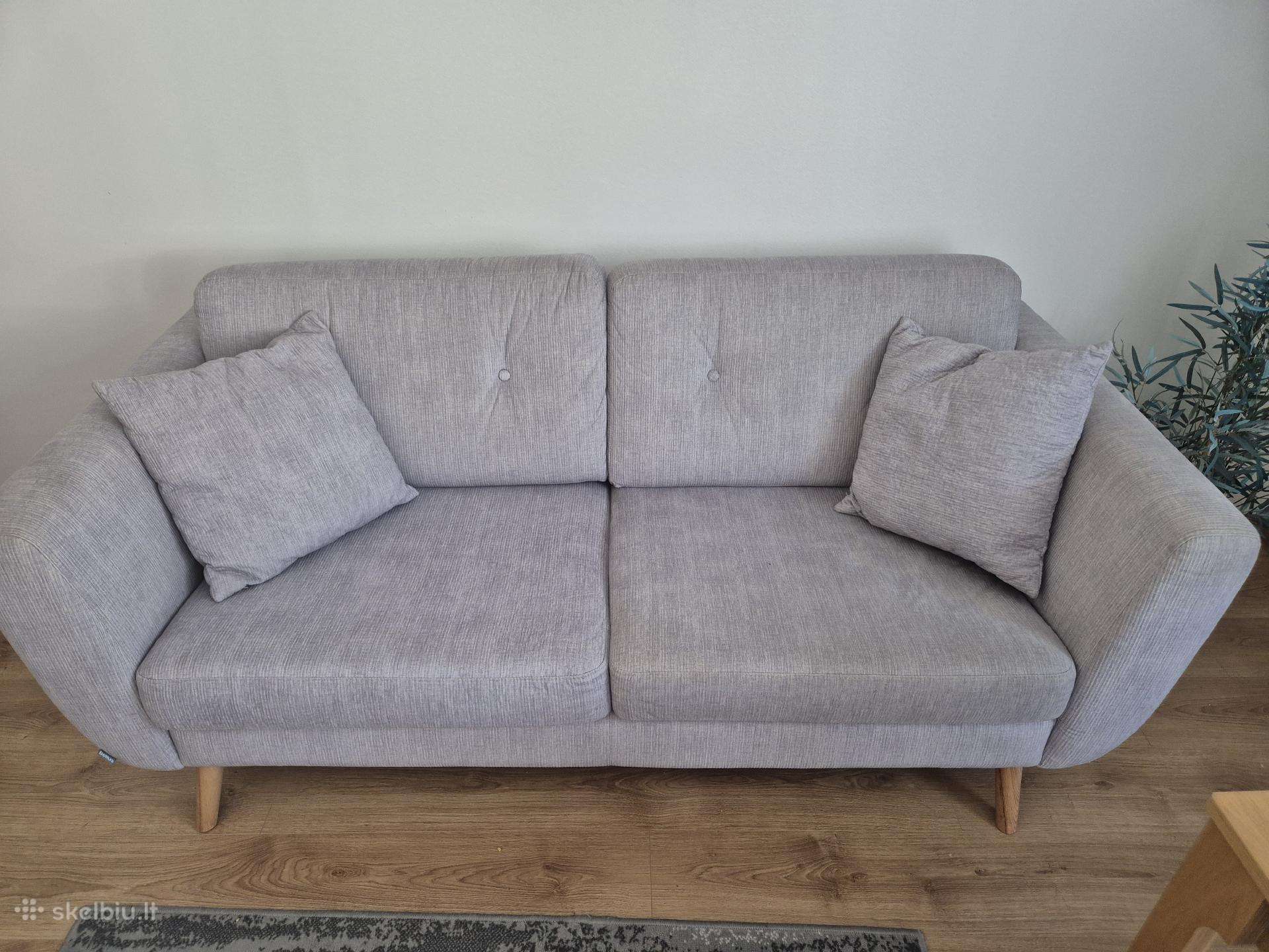 Trivietė sofa