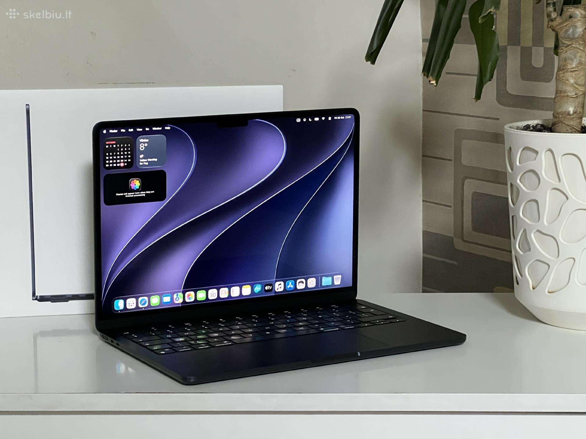 Parduodamas MacBook Air su Apple M2, Liquid Retina