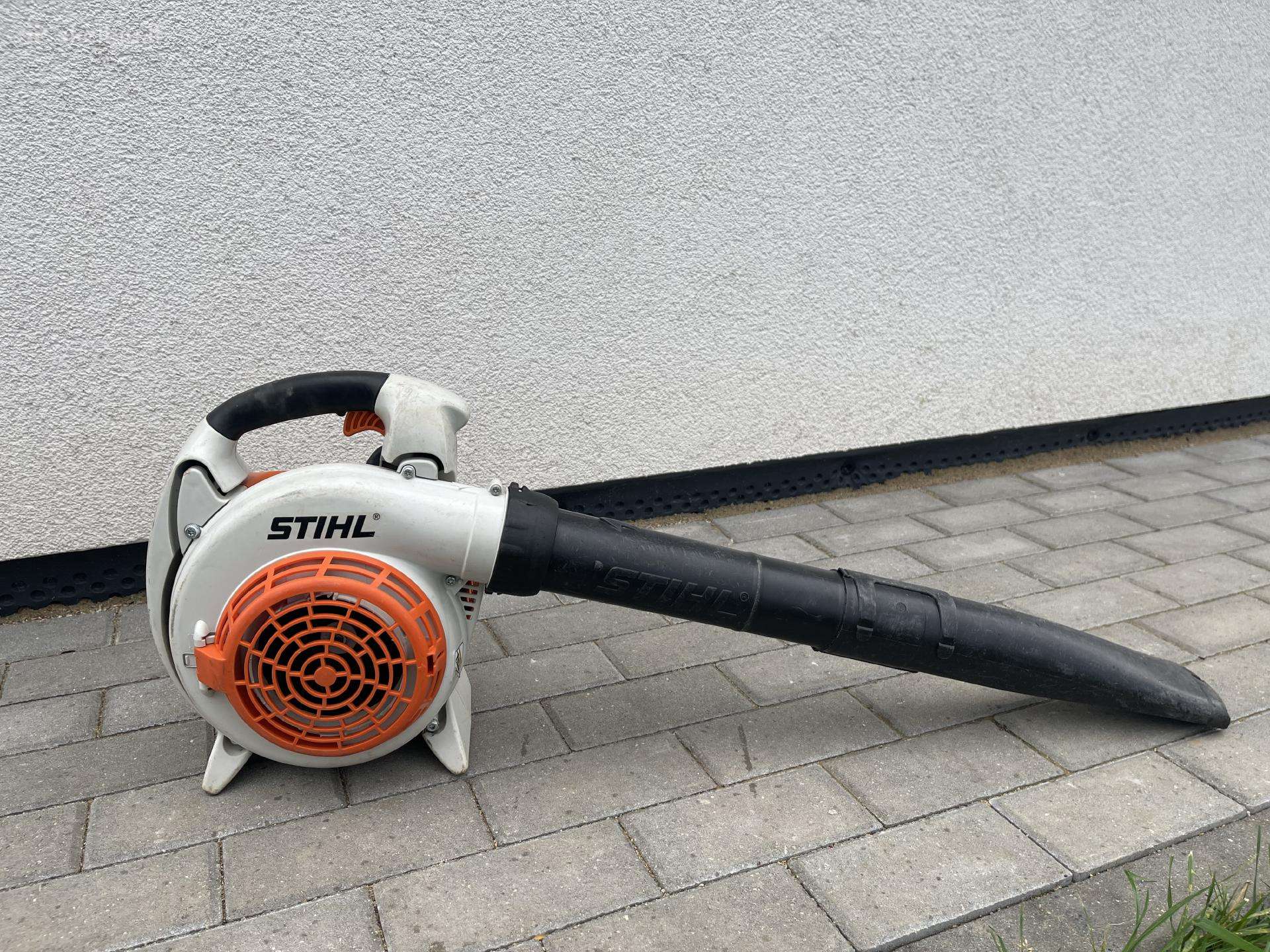 Lapų ar žolės pūstuvas Stihl Bg 86c