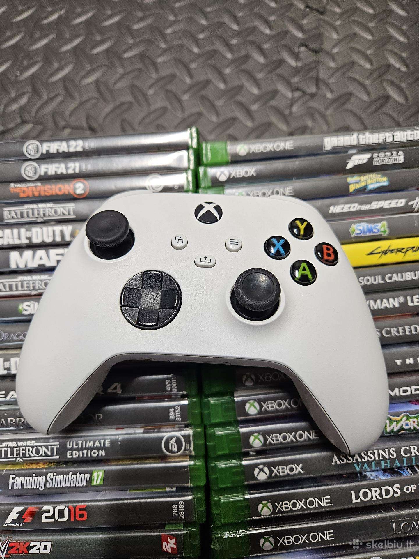 Xbox One žaidimai, pultelis, kamera